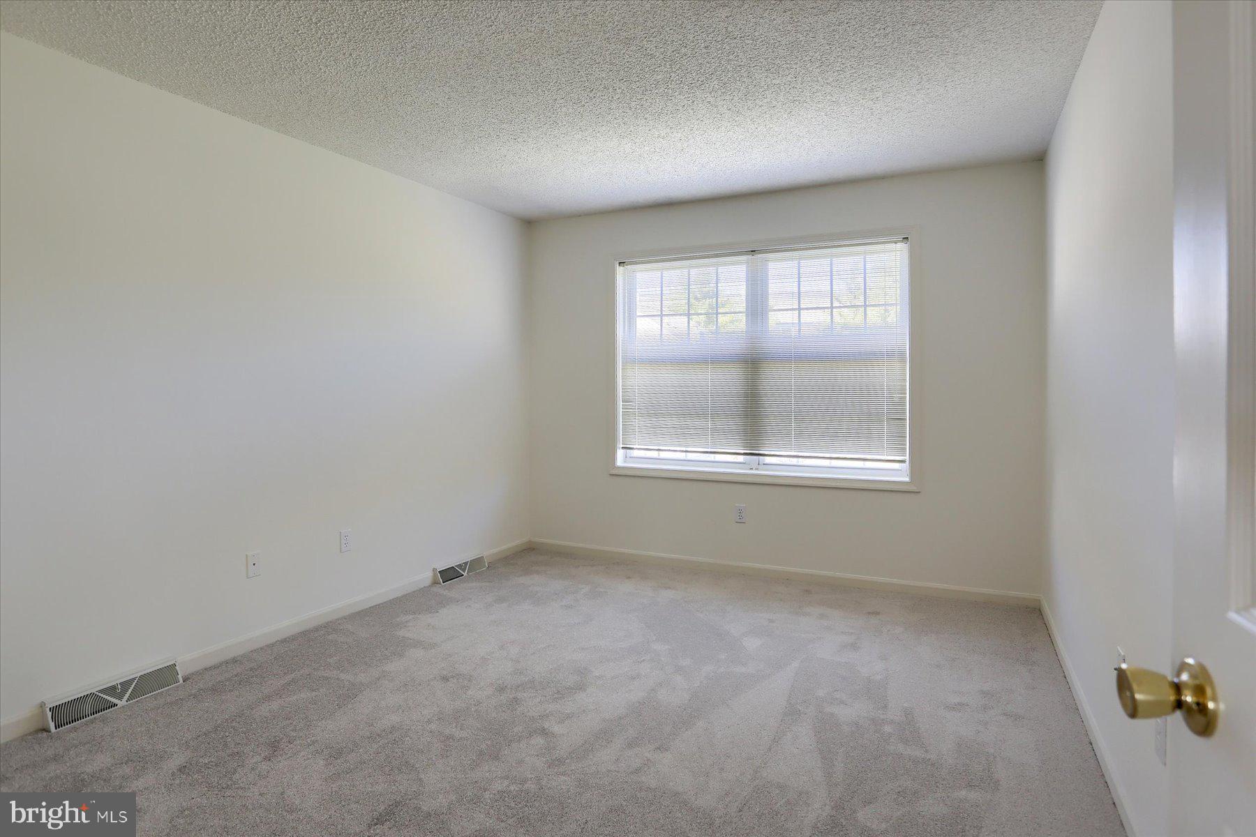 OAKWOOD - Residential