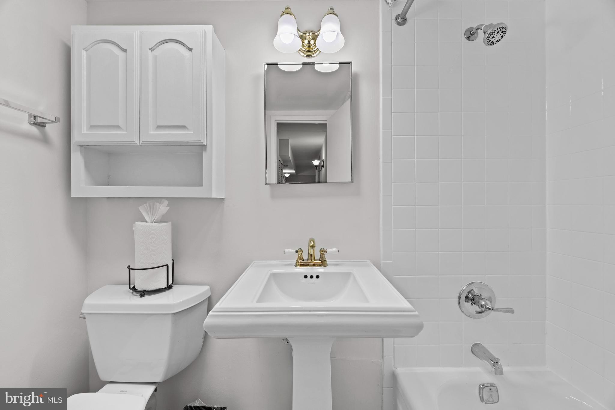 GLENVALE CONDO - Residential