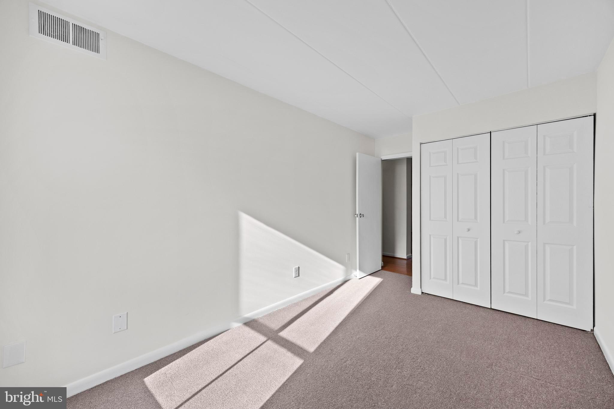 GLENVALE CONDO - Residential