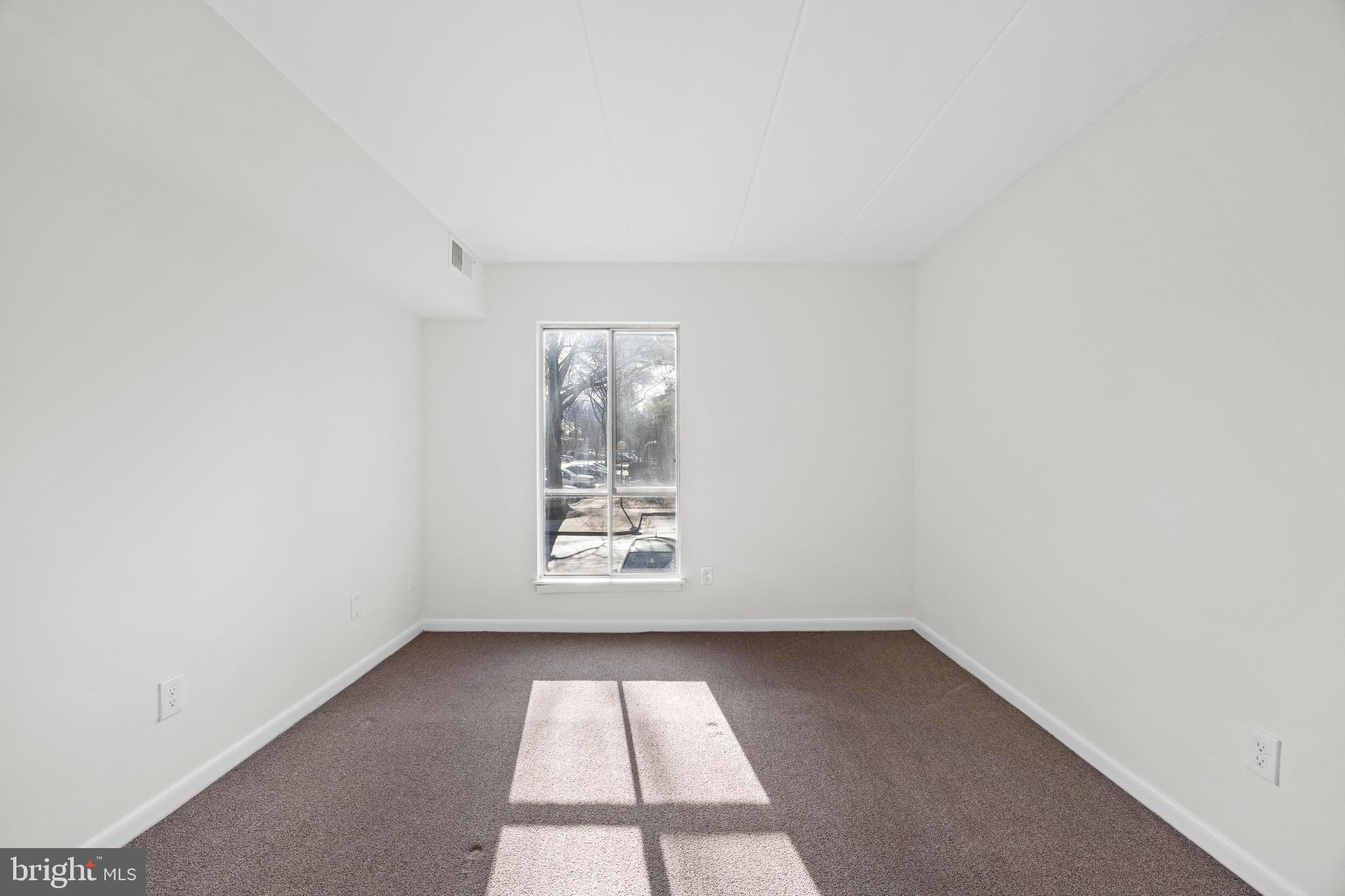 GLENVALE CONDO - Residential