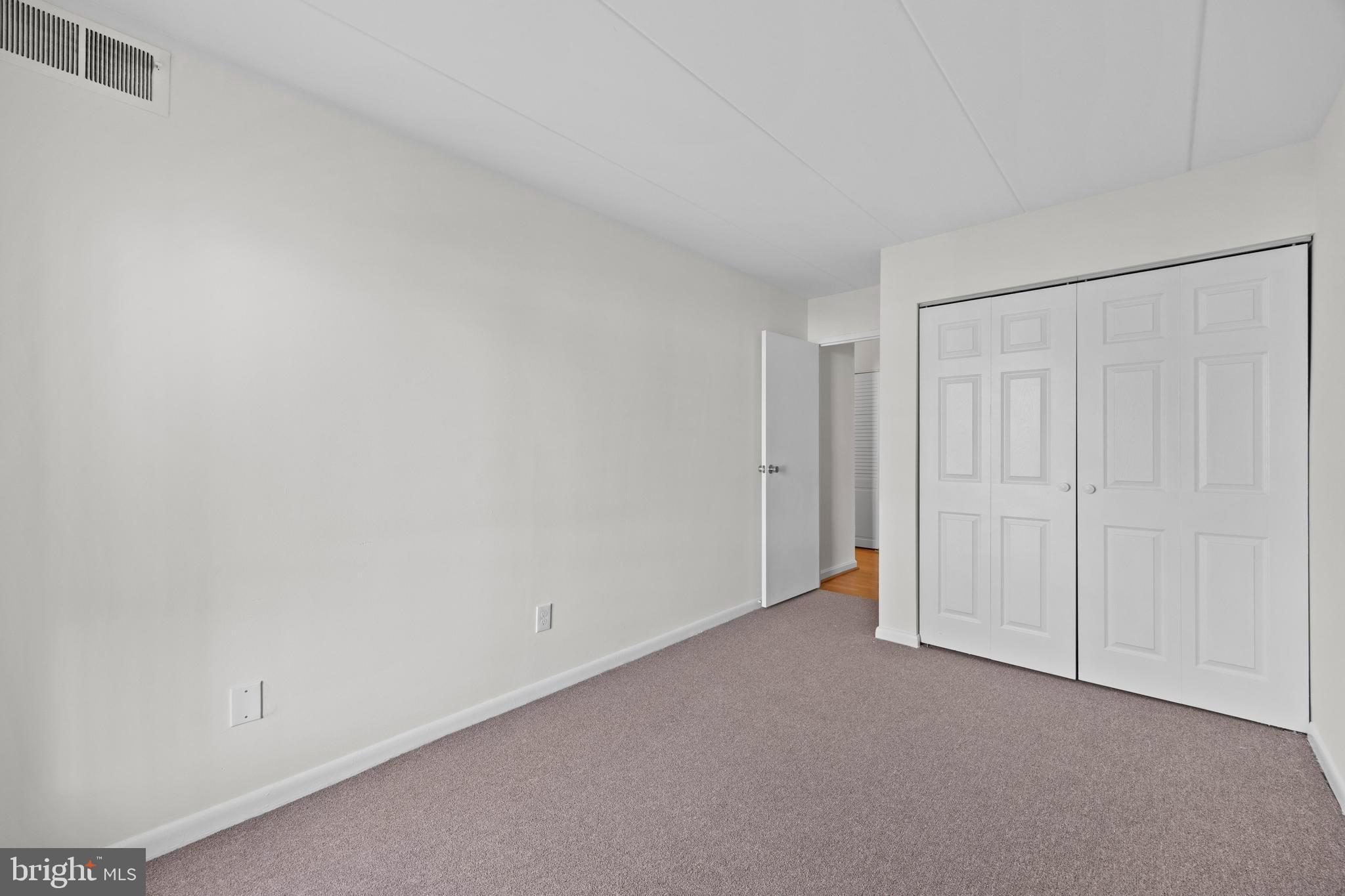 GLENVALE CONDO - Residential