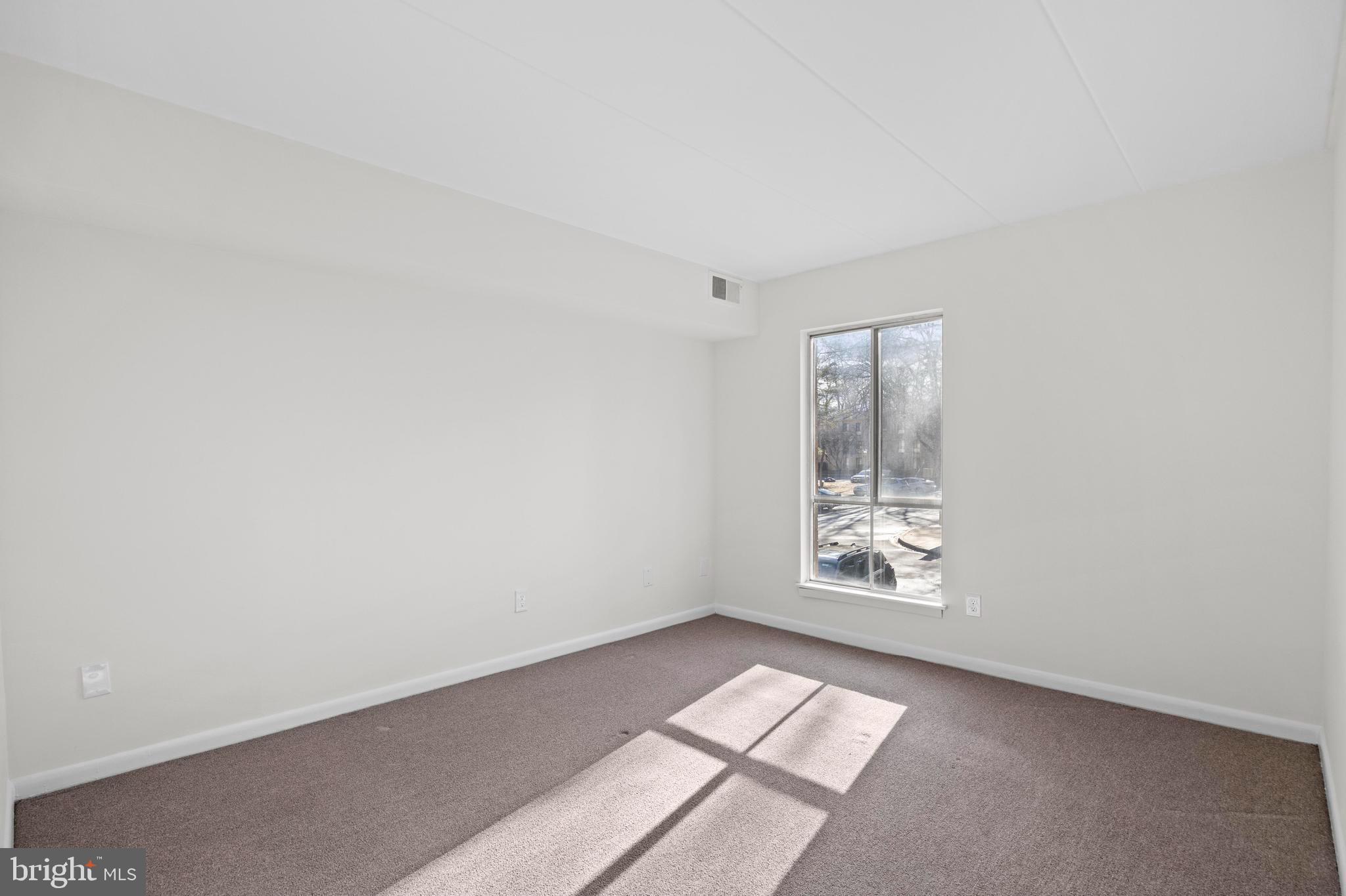 GLENVALE CONDO - Residential