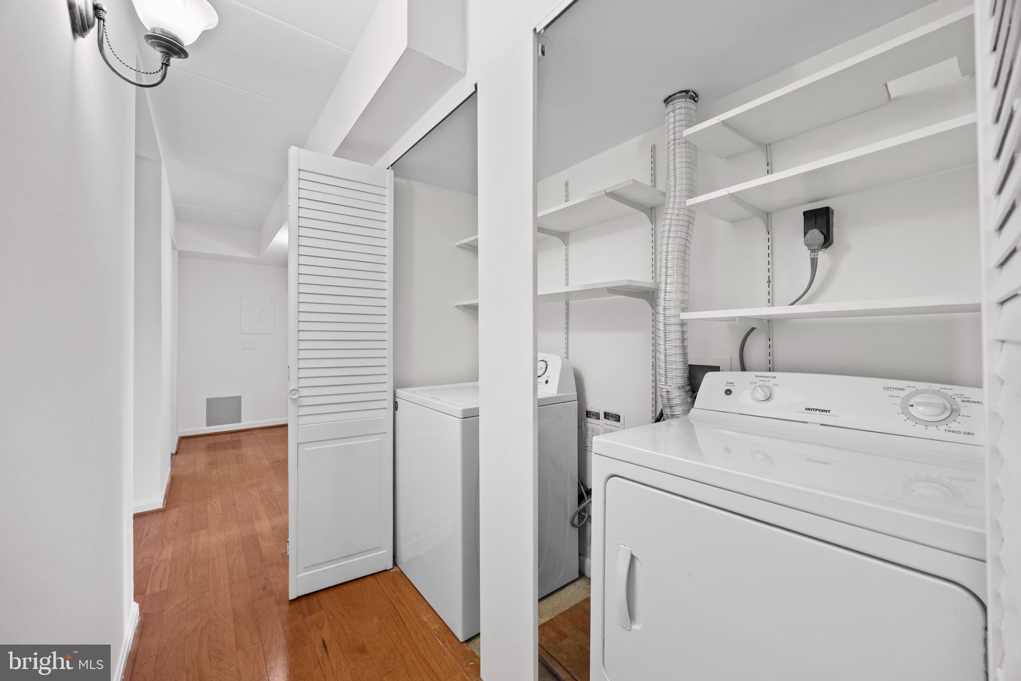 GLENVALE CONDO - Residential