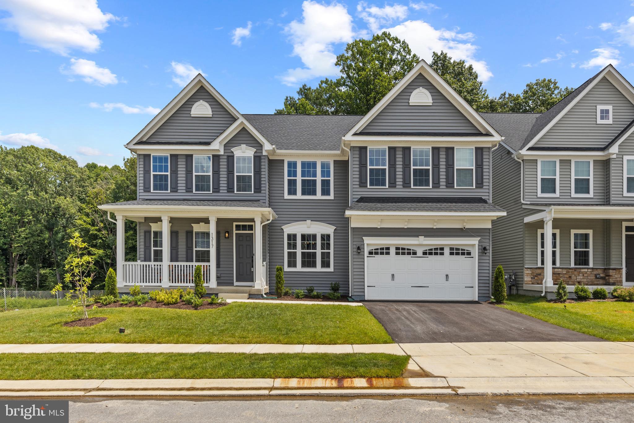 TWO RIVERS - Residential