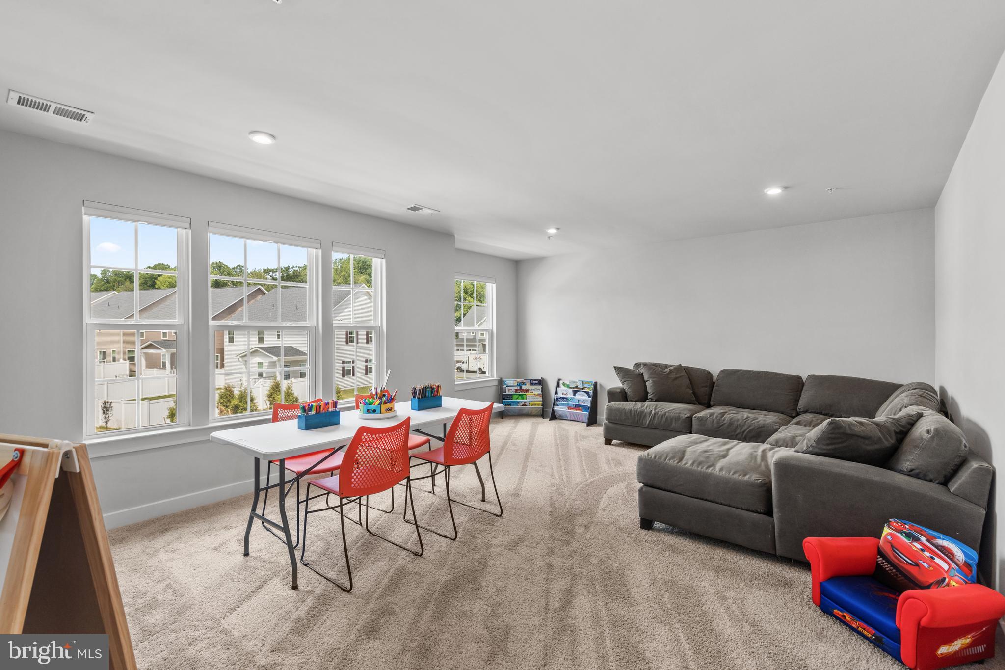 TWO RIVERS - Residential