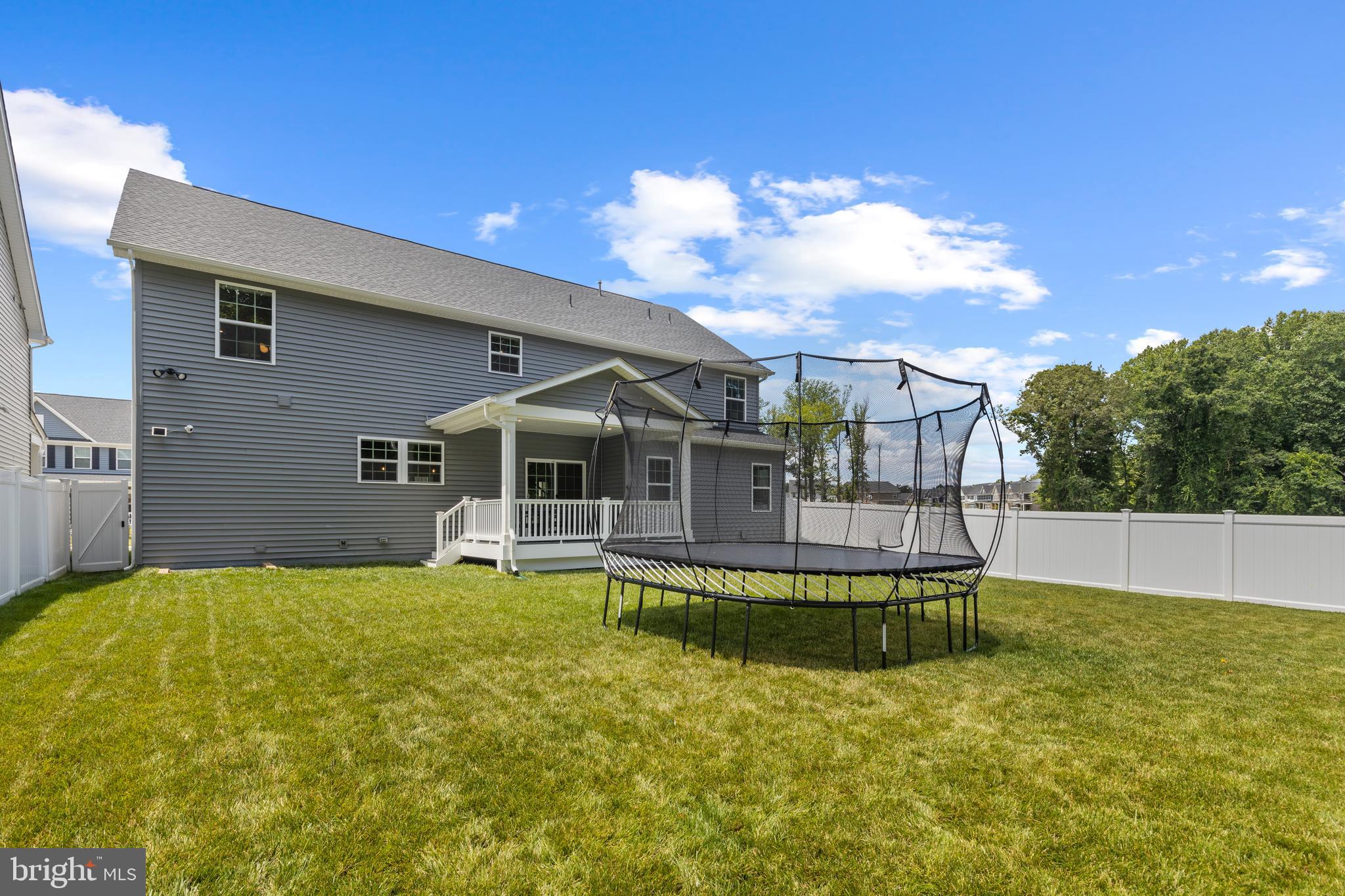 TWO RIVERS - Residential