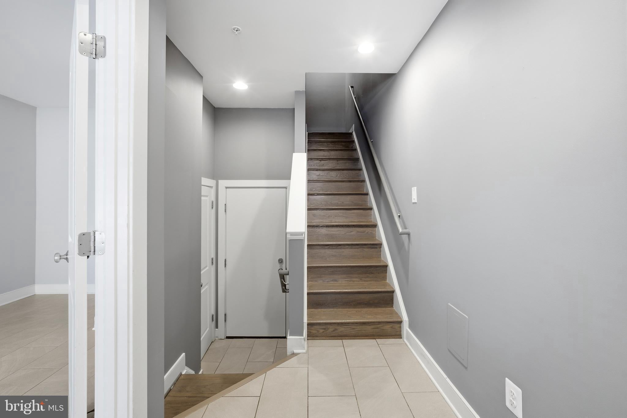 2908 PENNY LANE