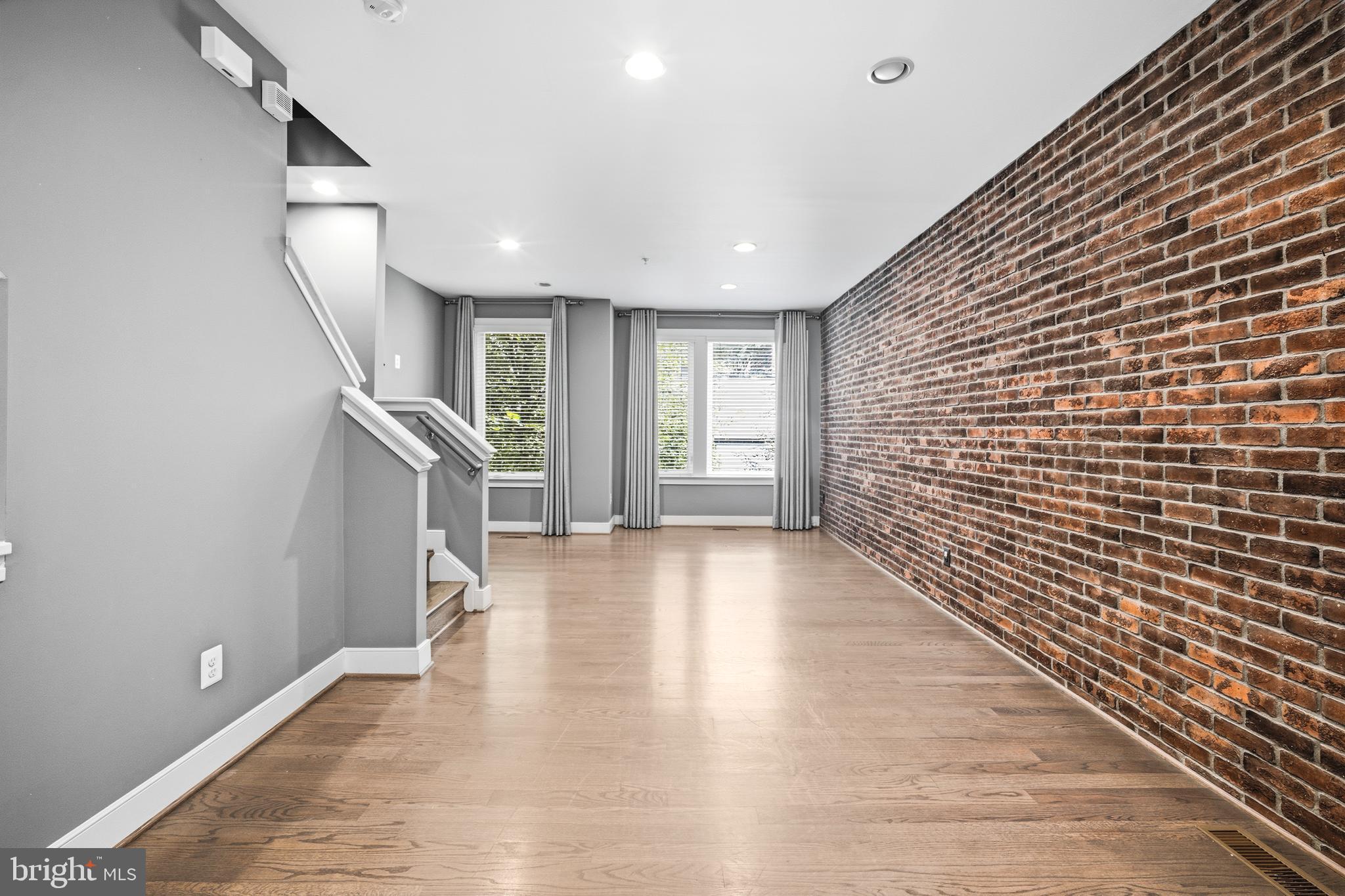 2908 PENNY LANE