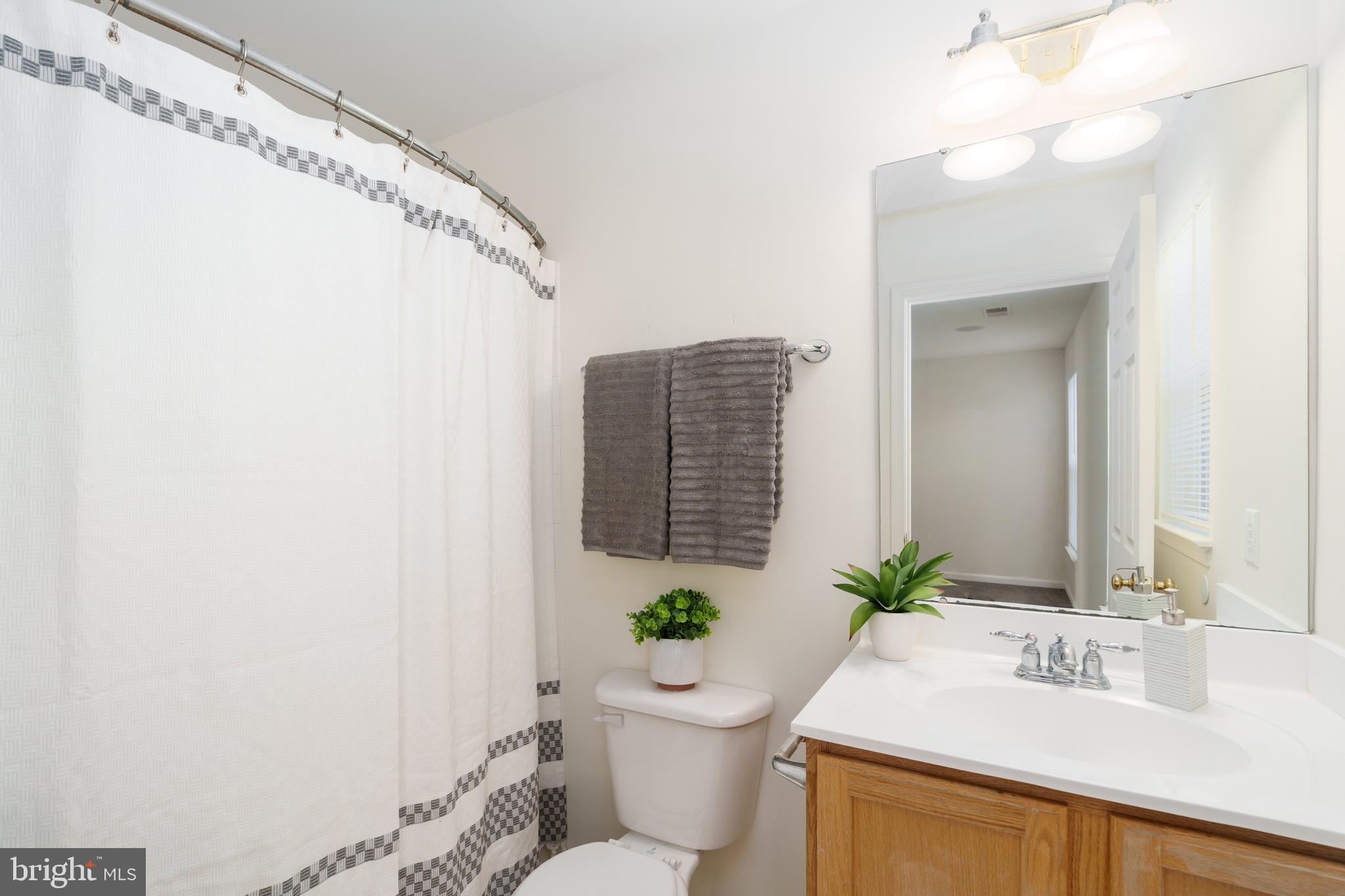 THE COURTS OF MALLORY - Residential