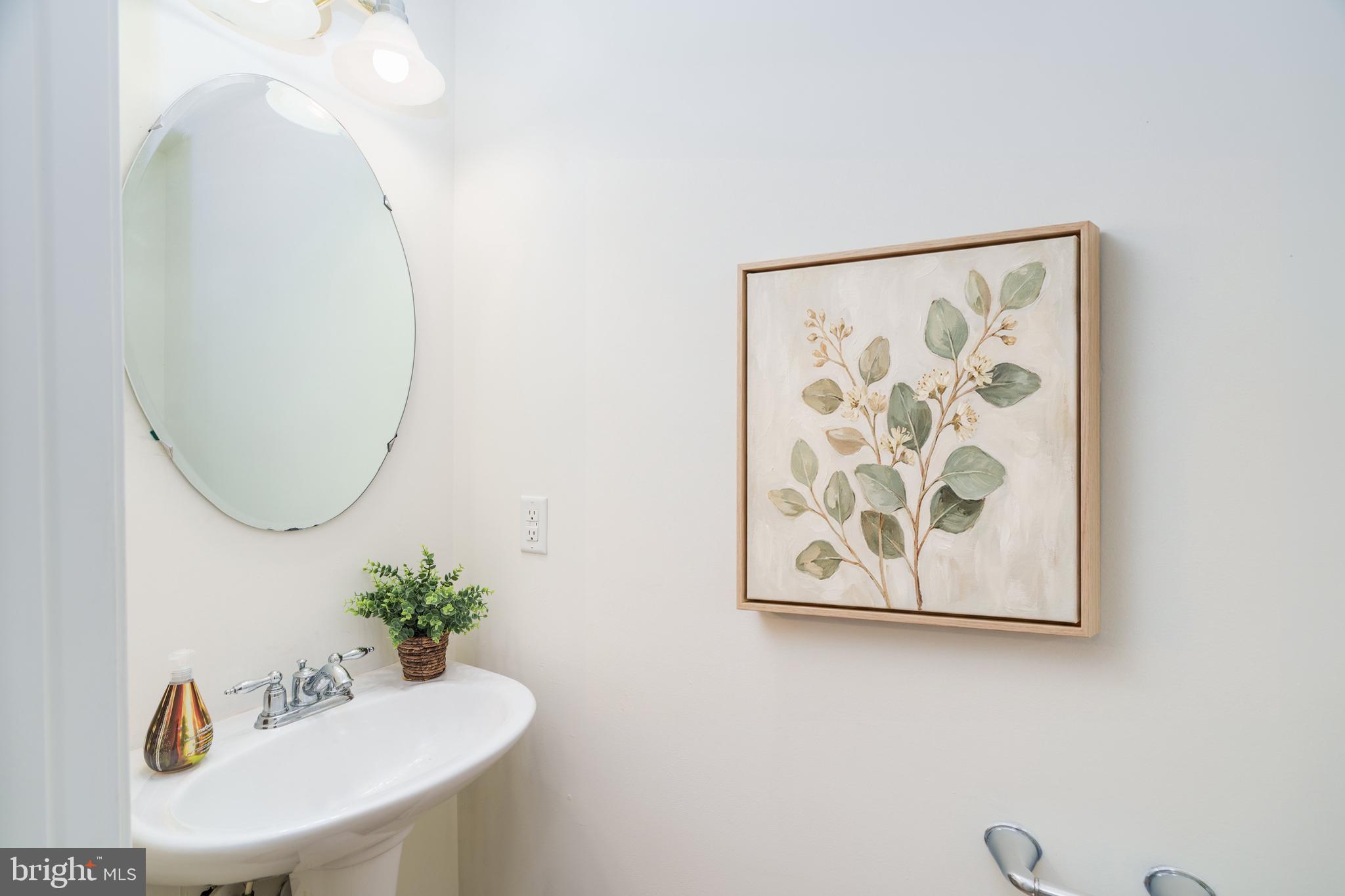 THE COURTS OF MALLORY - Residential