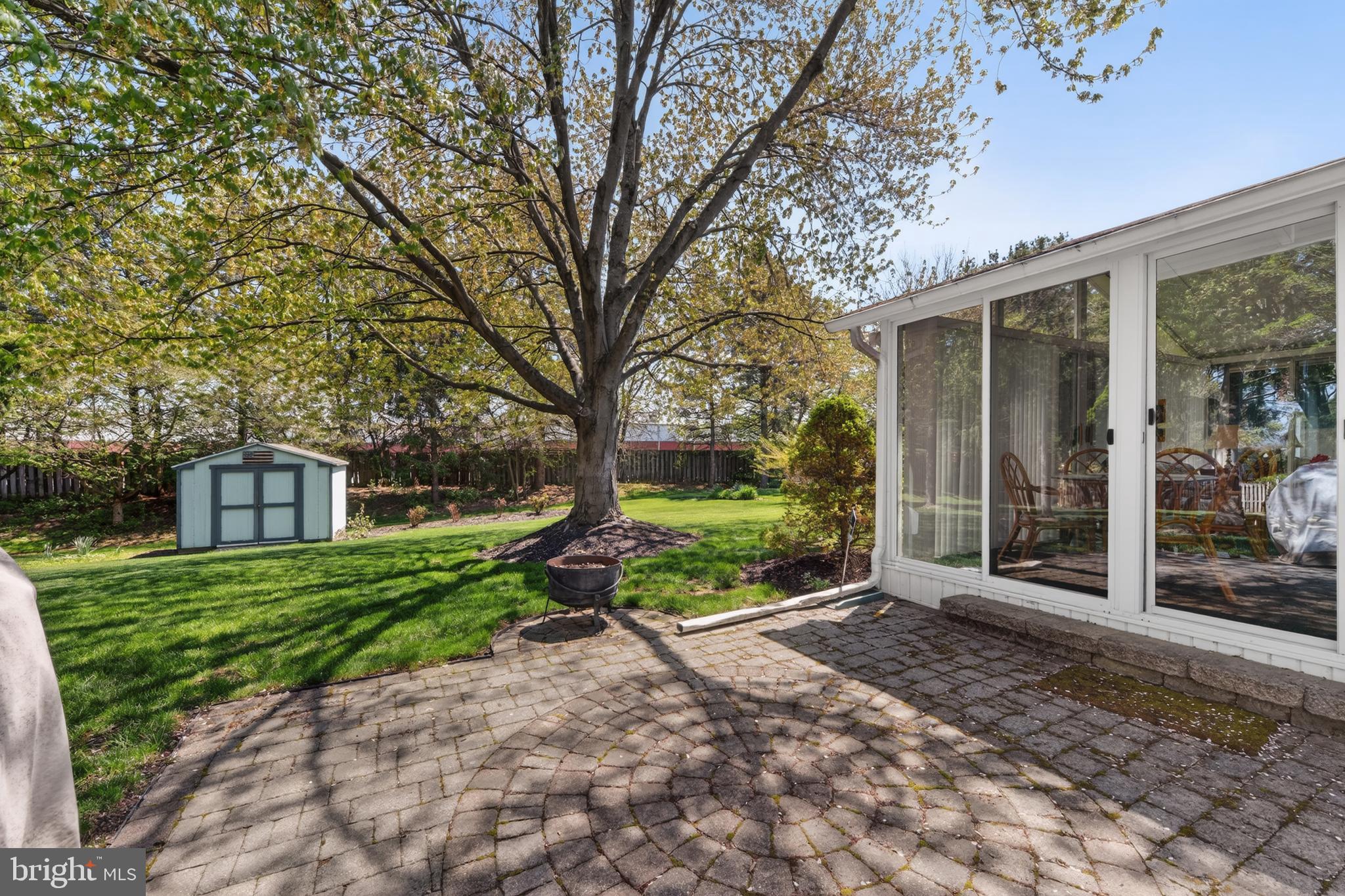 COLONY PARK - Residential