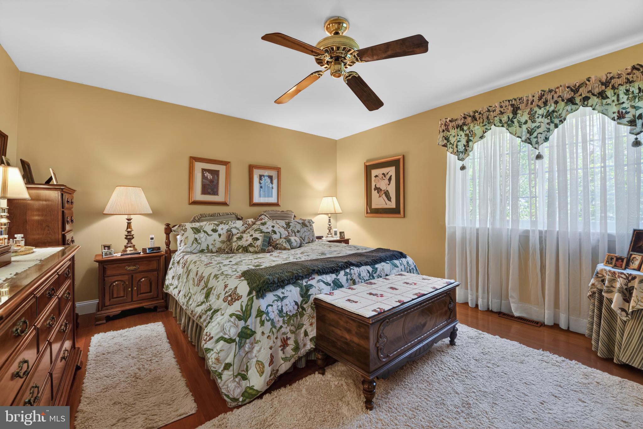 COLONY PARK - Residential