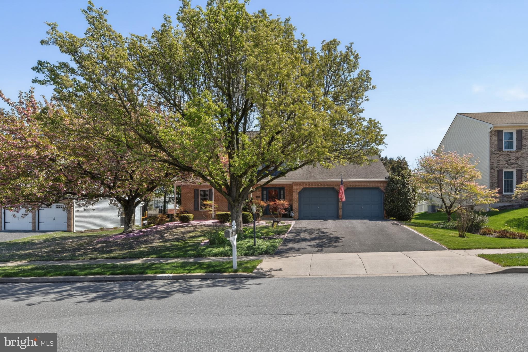 COLONY PARK - Residential