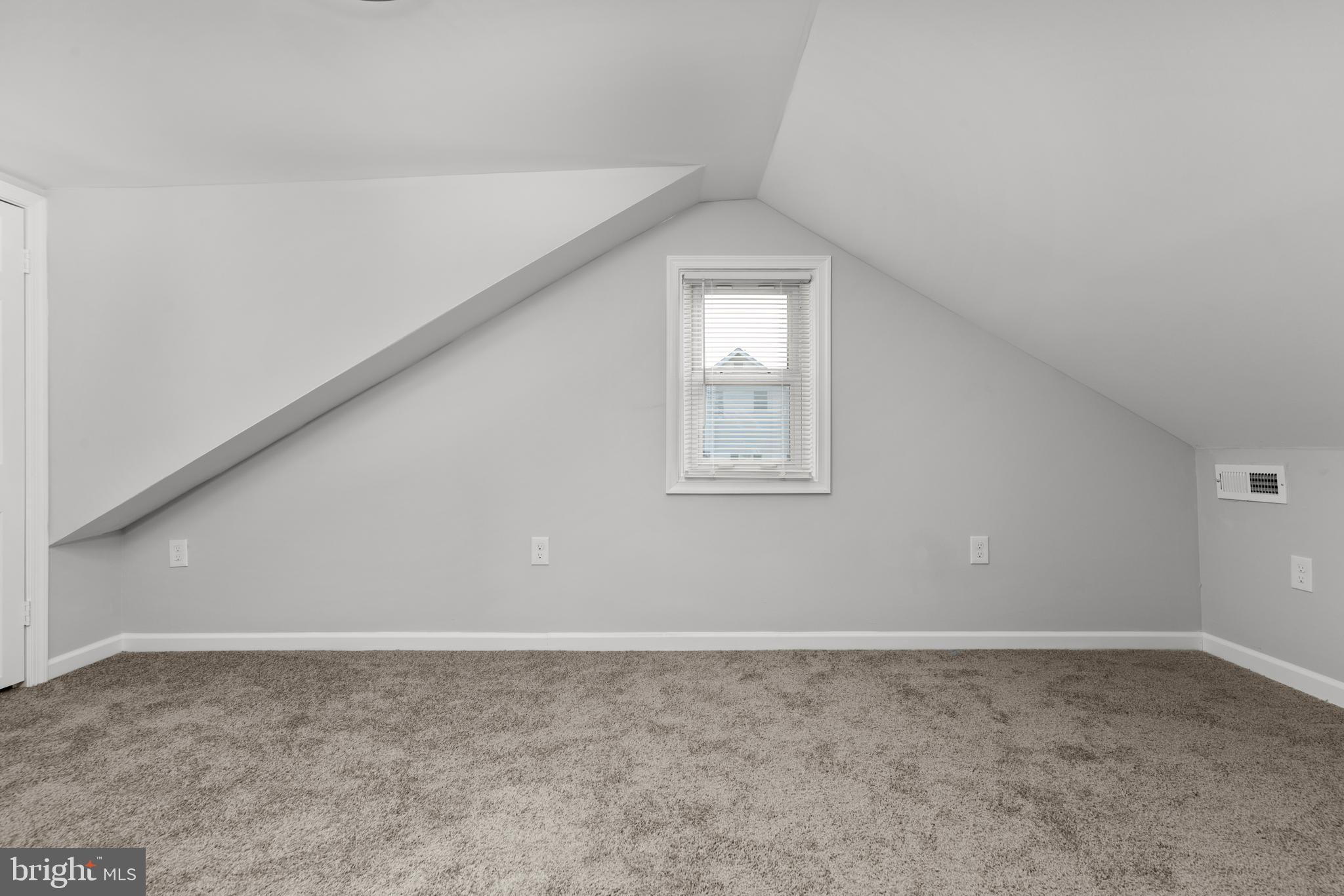 CHARLESMONT - Residential