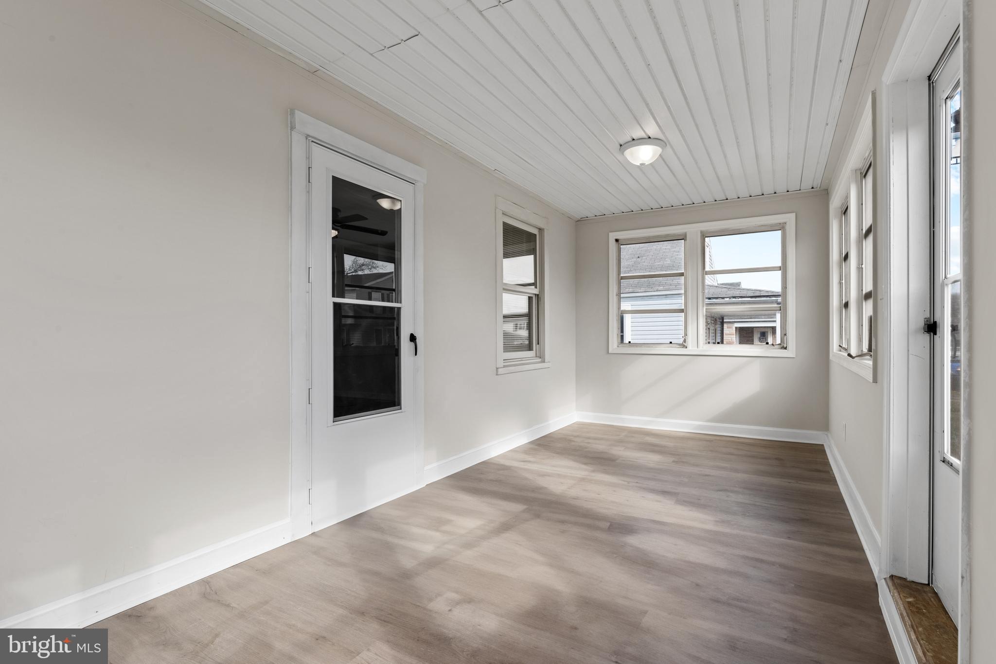 CHARLESMONT - Residential