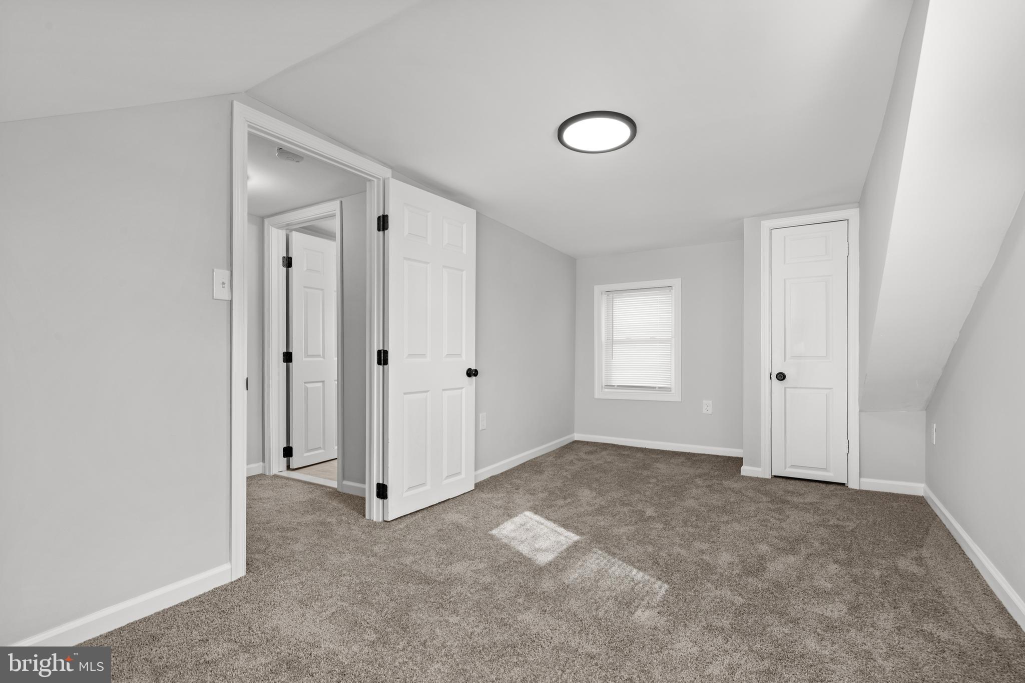 CHARLESMONT - Residential