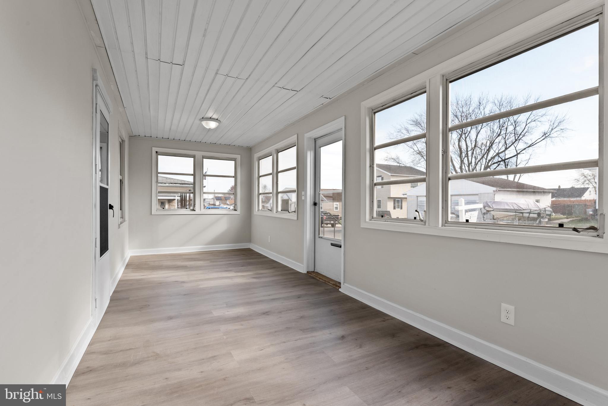 CHARLESMONT - Residential