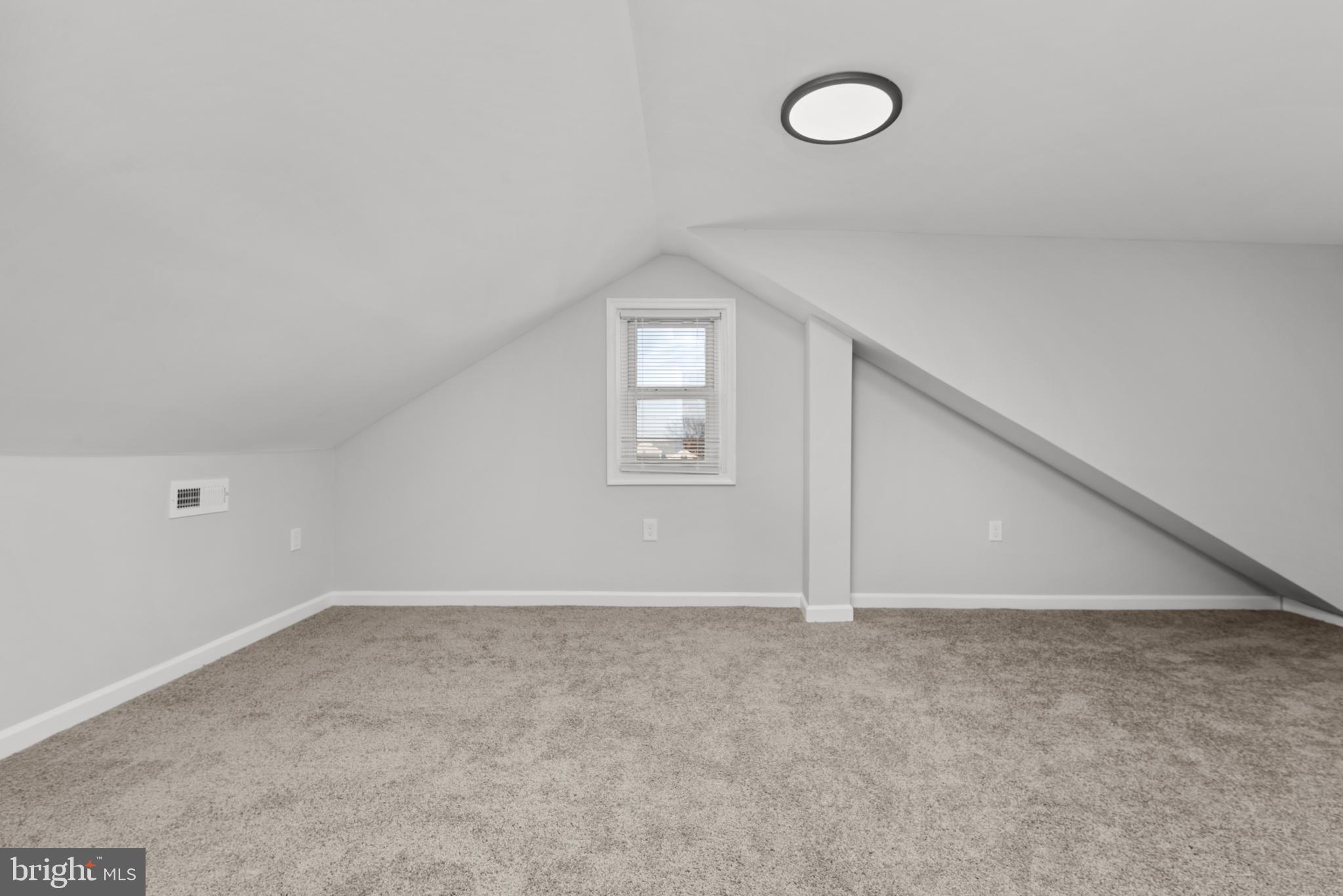 CHARLESMONT - Residential