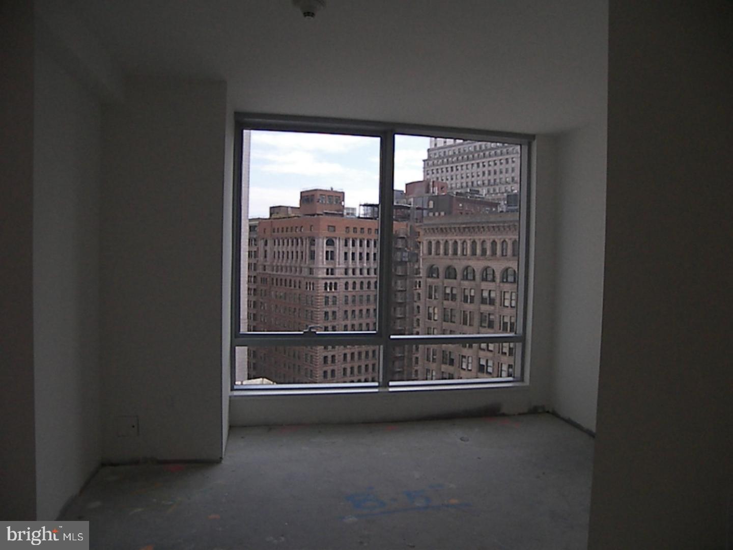 AVENUE OF THE ARTS - Residential