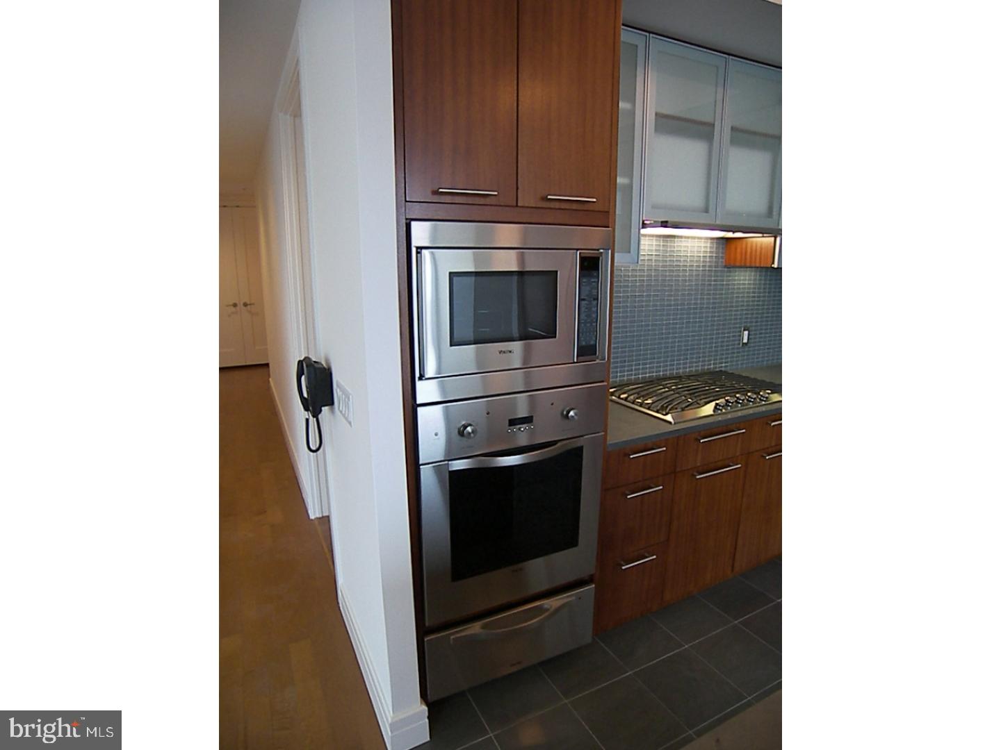 AVENUE OF THE ARTS - Residential