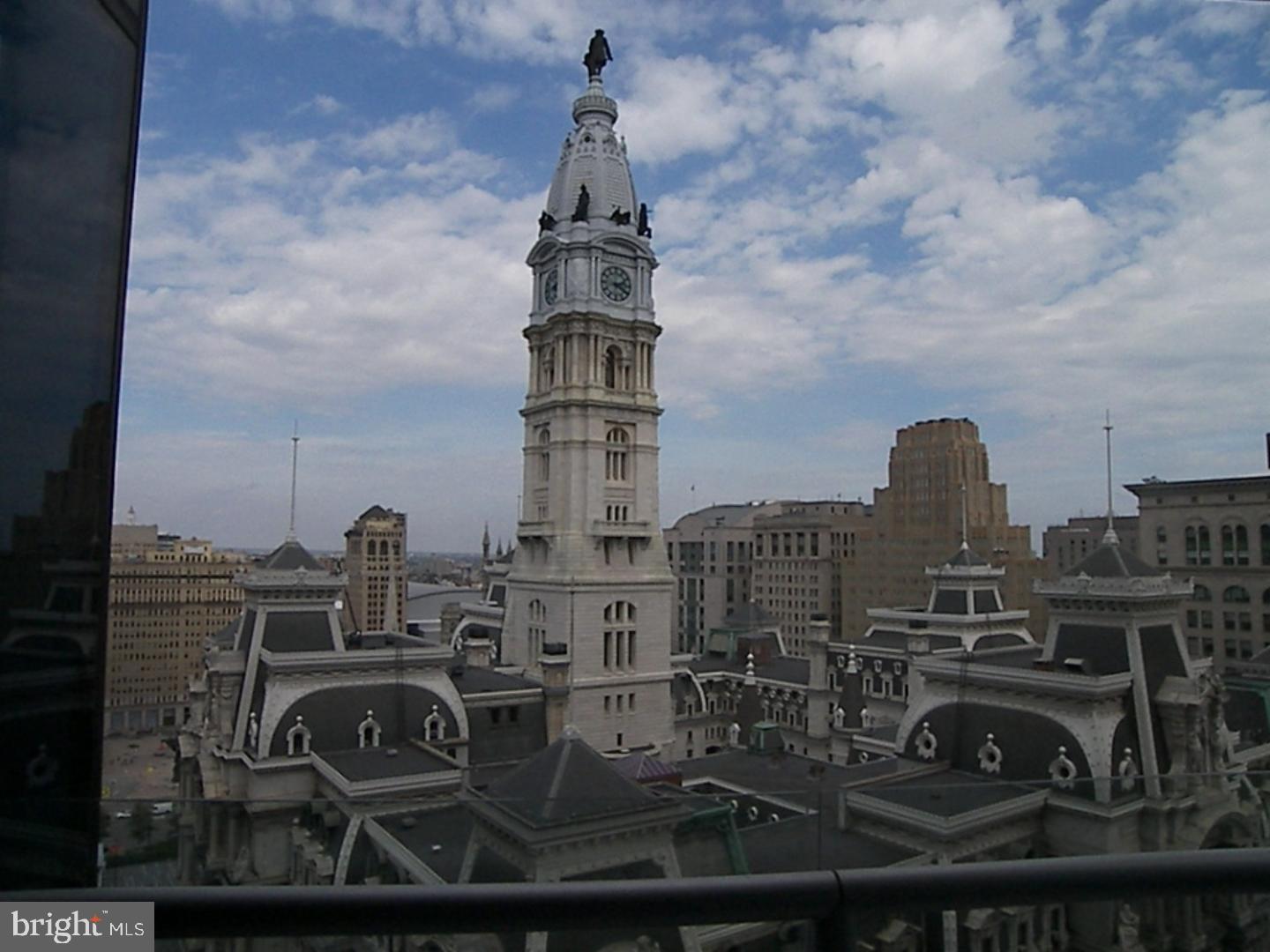 AVENUE OF THE ARTS - Residential