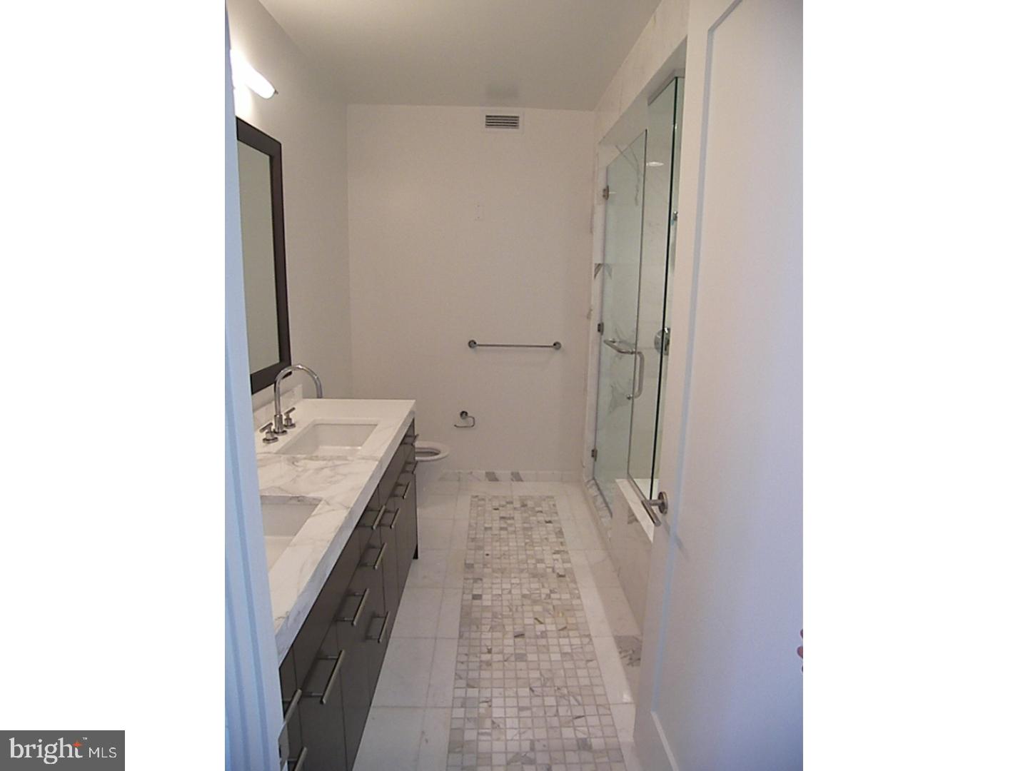 AVENUE OF THE ARTS - Residential