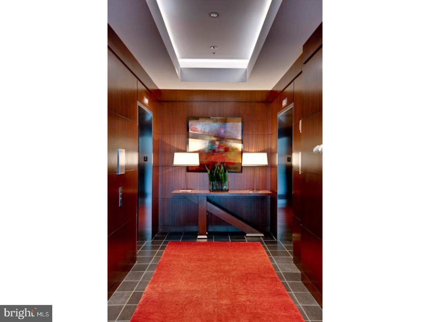 AVENUE OF THE ARTS - Residential