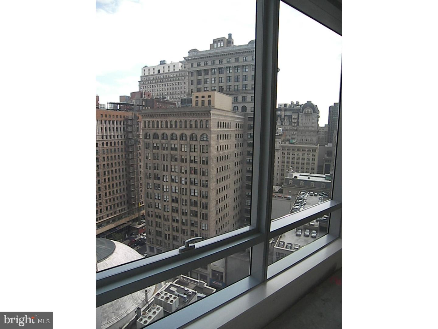 AVENUE OF THE ARTS - Residential