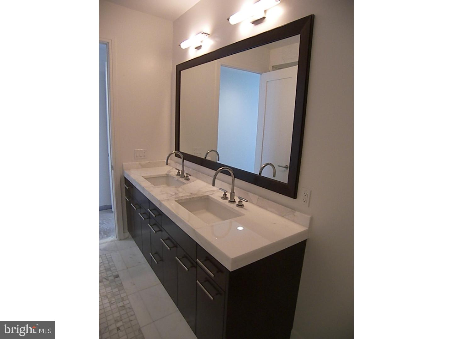 AVENUE OF THE ARTS - Residential