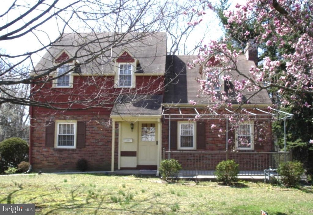 Photo of 14 Martin Drive, LANSDOWNE, PA 19050 (MLS # PADE2096666)