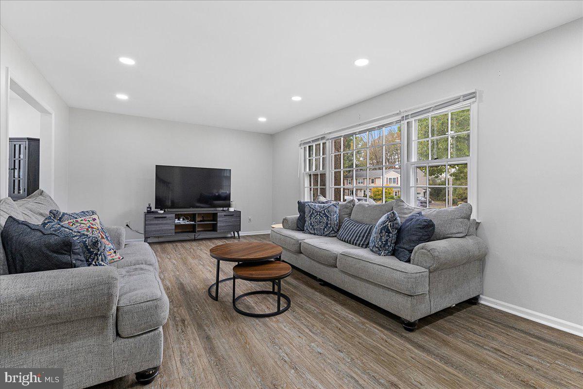 3 YORKTOWNE COURT