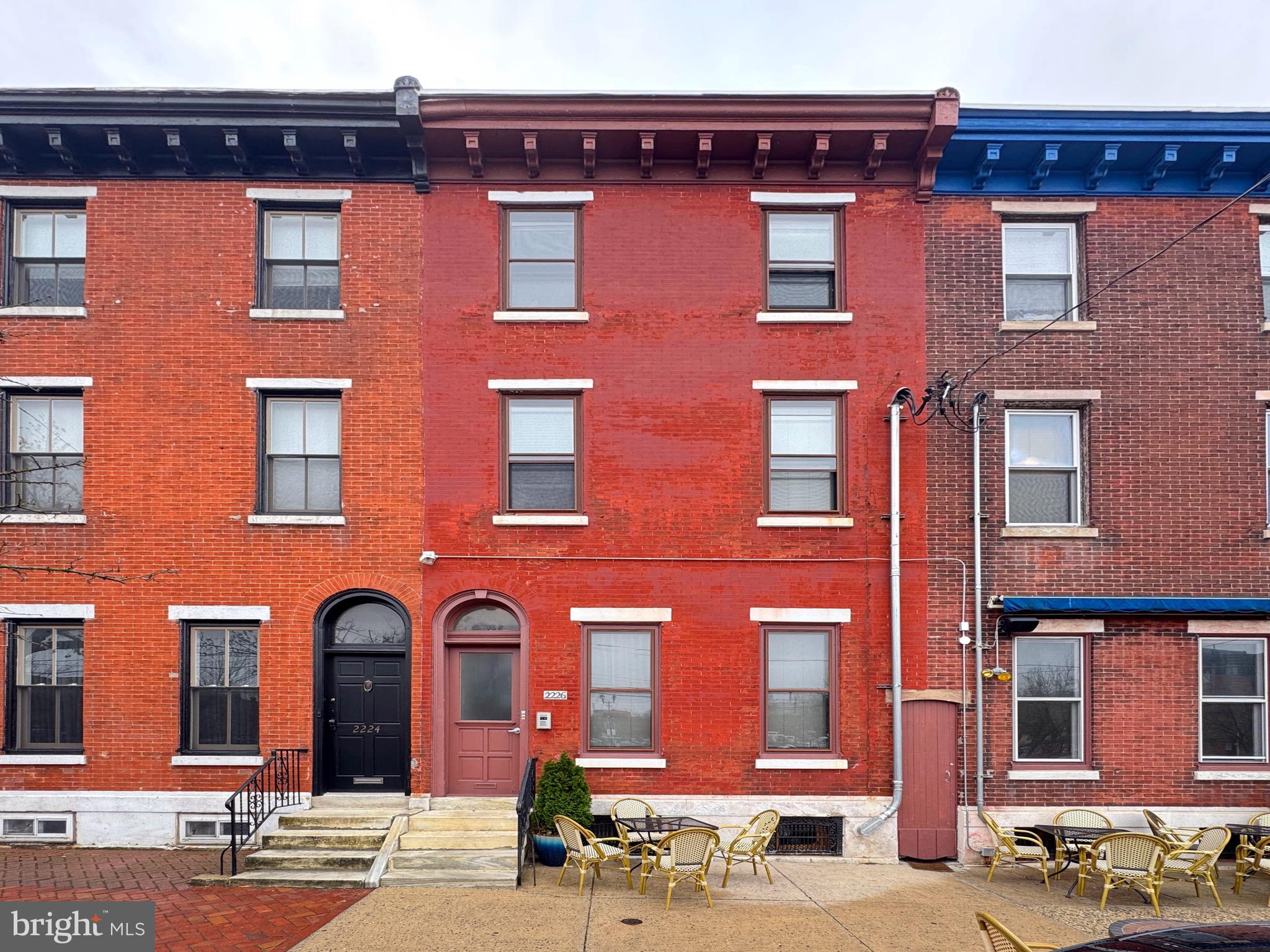 Welcome to 2226 Fairmount Ave, Unit 2 a beautifully maintained and sun-soaked one-bedroom, one-bath apartment in one of Philadelphia's most desirable neighborhoods. This spacious unit features gleaming hardwood floors throughout, ample natural light, and a convenient in-unit washer and dryer.
The large kitchen is perfect for cooking and entertaining, complete with white shaker cabinets, generous counter space, and dining island. The bedroom offers plenty of space for a queen-sized bed and additional furniture, while the updated bathroom adds to the modern, comfortable vibe of the unit.
Located just steps from the Art Museum, Kelly Drive, and all the dining, coffee shops, and charm that Fairmount has to offer. Easy access to public transportation and Center City make this a perfect spot for city living.
Don't miss your chance to live in this bright, airy home in a fantastic location!