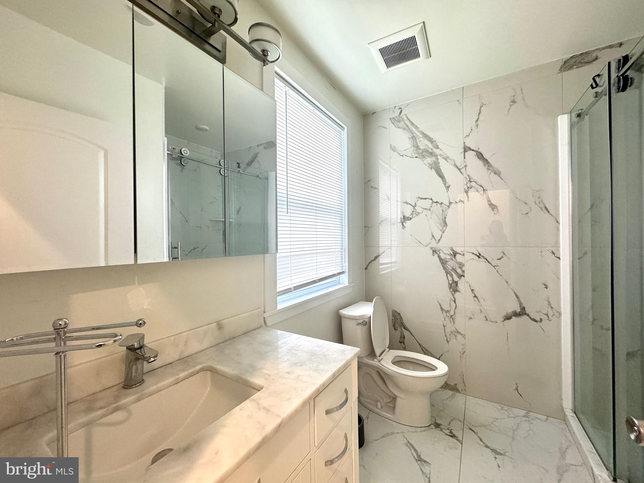 ART MUSEUM AREA - Residential Lease