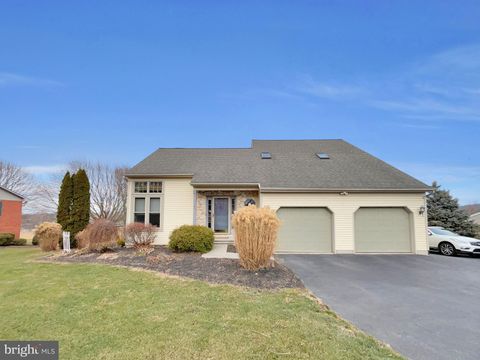 Homes For Sale - 65 S Reamstown Road<br/> Lancaster County, STEVENS, PA 17578