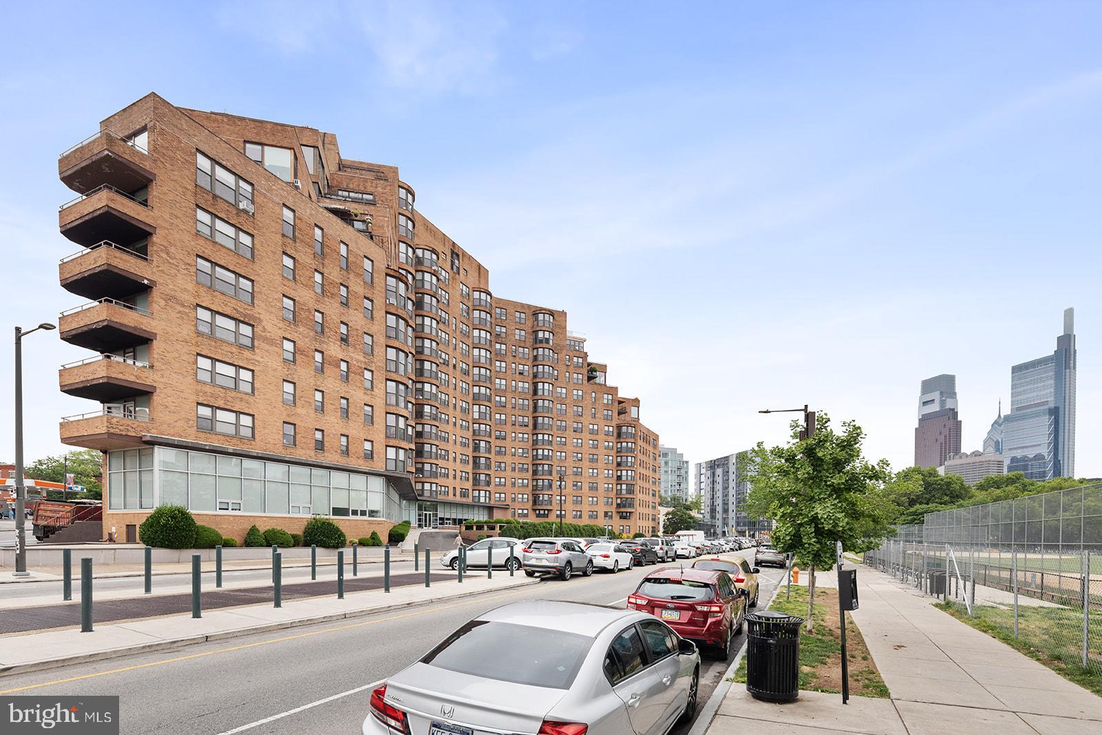 FAIRMOUNT - Residential Lease