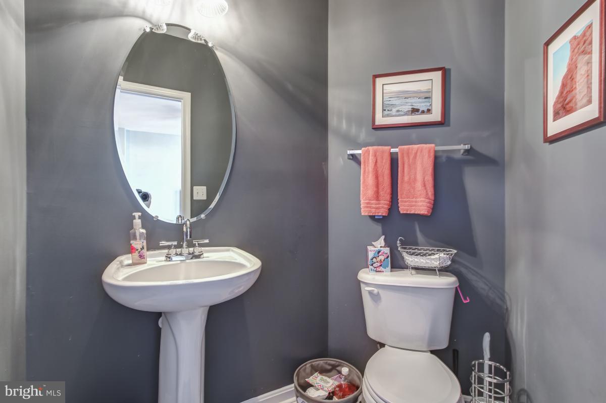 RIVER OAKS - Residential