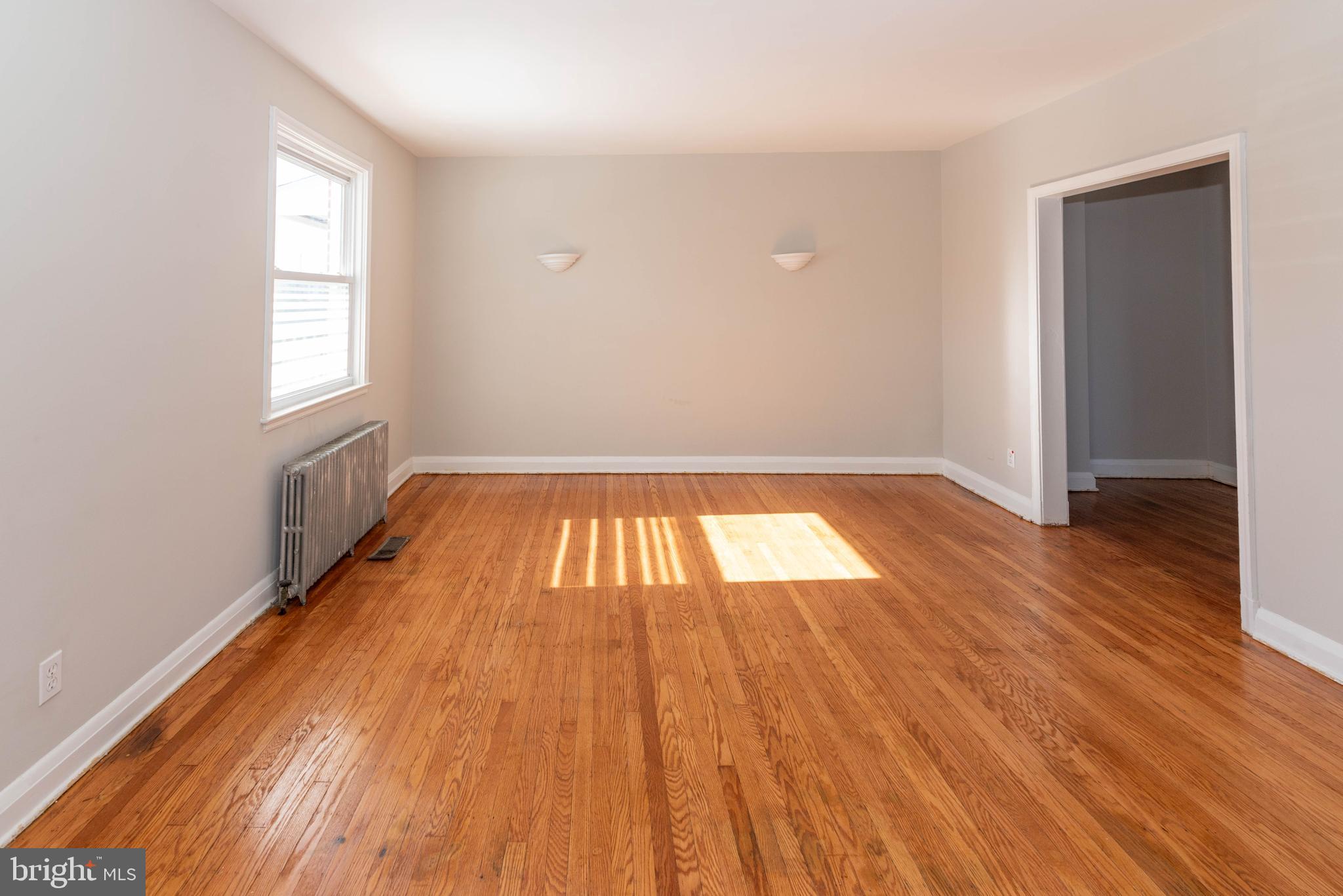 712 CHESTNUT HILL AVENUE