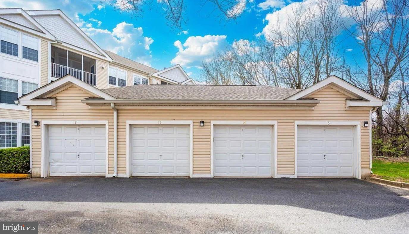 AMBER RIDGE AT MILESTONE - Residential