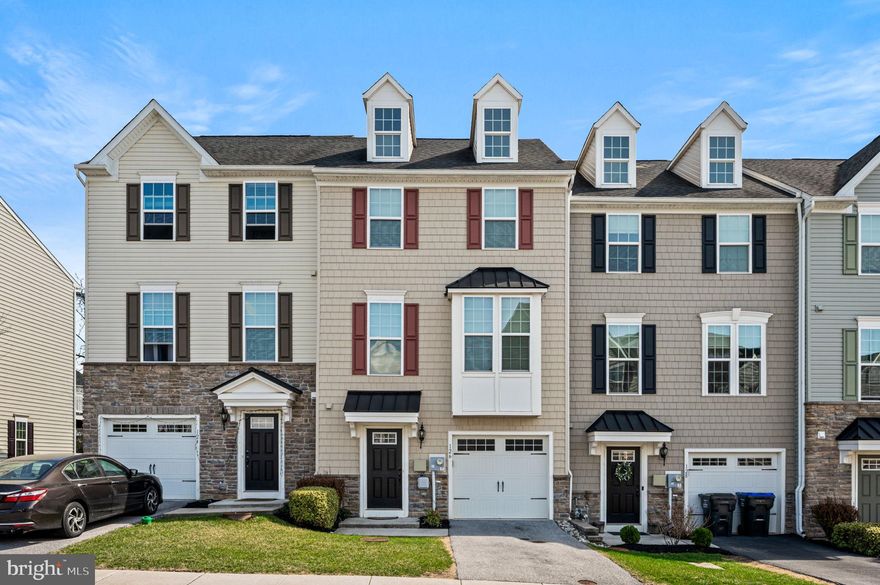 Incredible and Rare Opportunity to move into  the highly sought after Community, Malvern Walk! Not only you will enjoy the community and location you are looking for, but this home also includes everything you are looking for in a new home. Gourmet Kitchen with Stainless Steel Appliances, Granite Counters, Recessed Lights, and Hardwood Floors, and Double Patio Doors that open to a Huge Composite Deck. The Owner's Suite Includes a Large Walk-In Closet, Tray Ceiling, and a Owner's Bath with Stall Shower, and Double Bowl Granite Vanity. Not to mention, the Finished Basement! 
 Here, you can enjoy a luxury townhome with all of the advantages of a Main Line address plus an abundance of stunning views, location also provides easy access to commuter routes from the PA Turnpike to Route 202 to the Exton and Malvern Train Station.