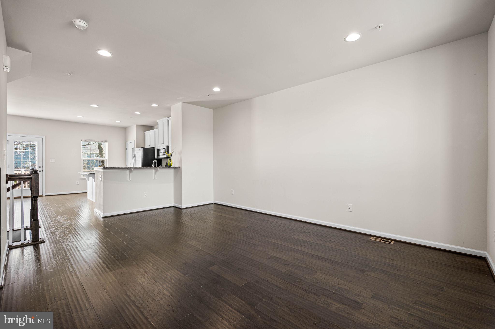 MALVERN WALK - Residential