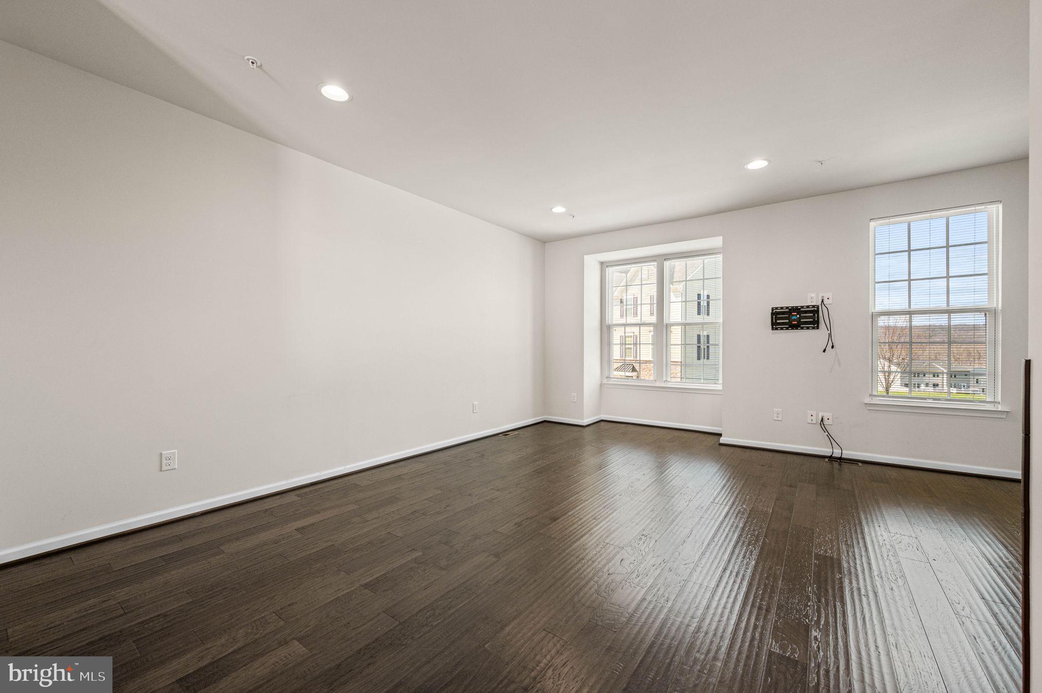 MALVERN WALK - Residential