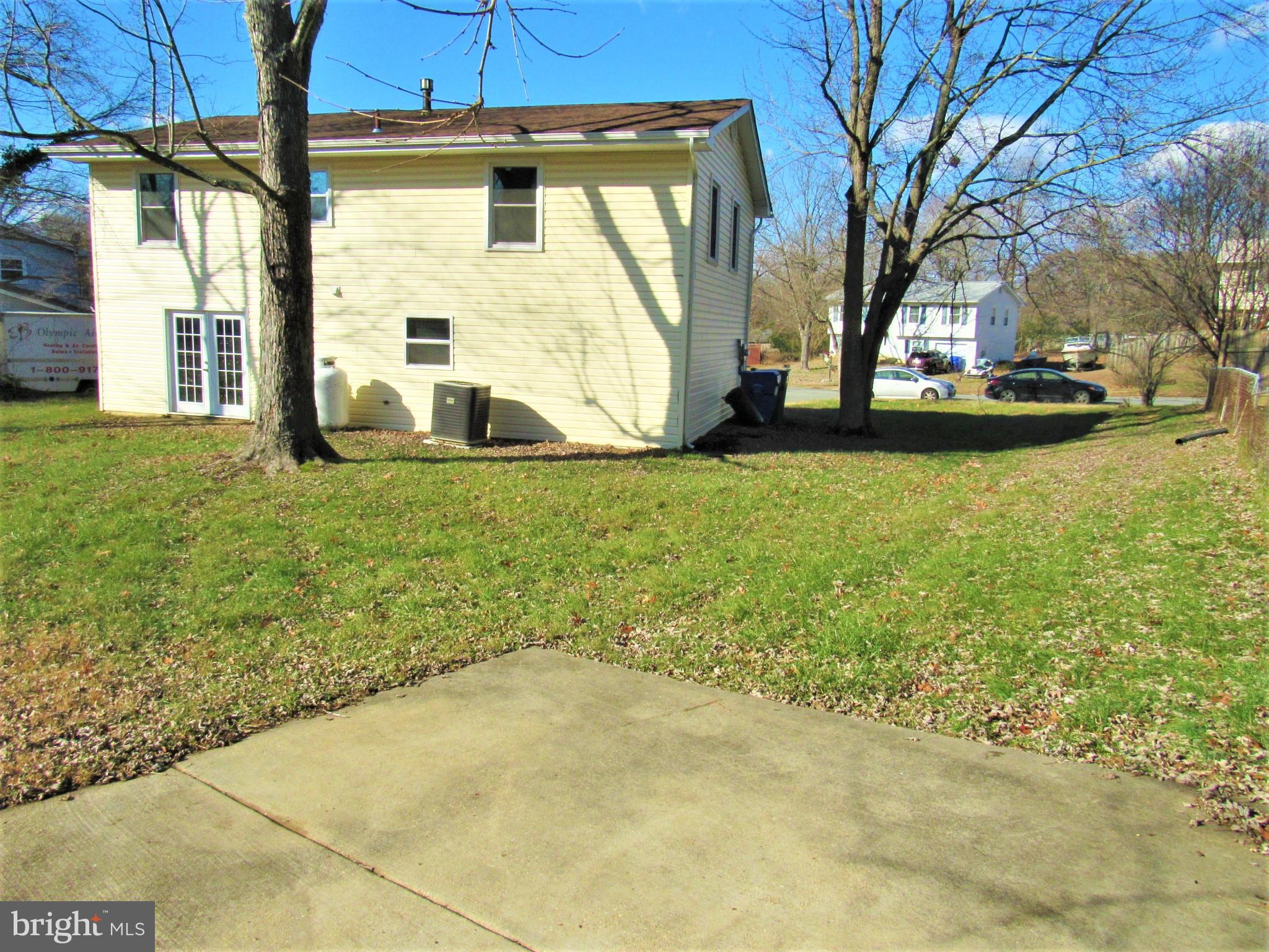 STRAWBERRY HILL - Residential Lease