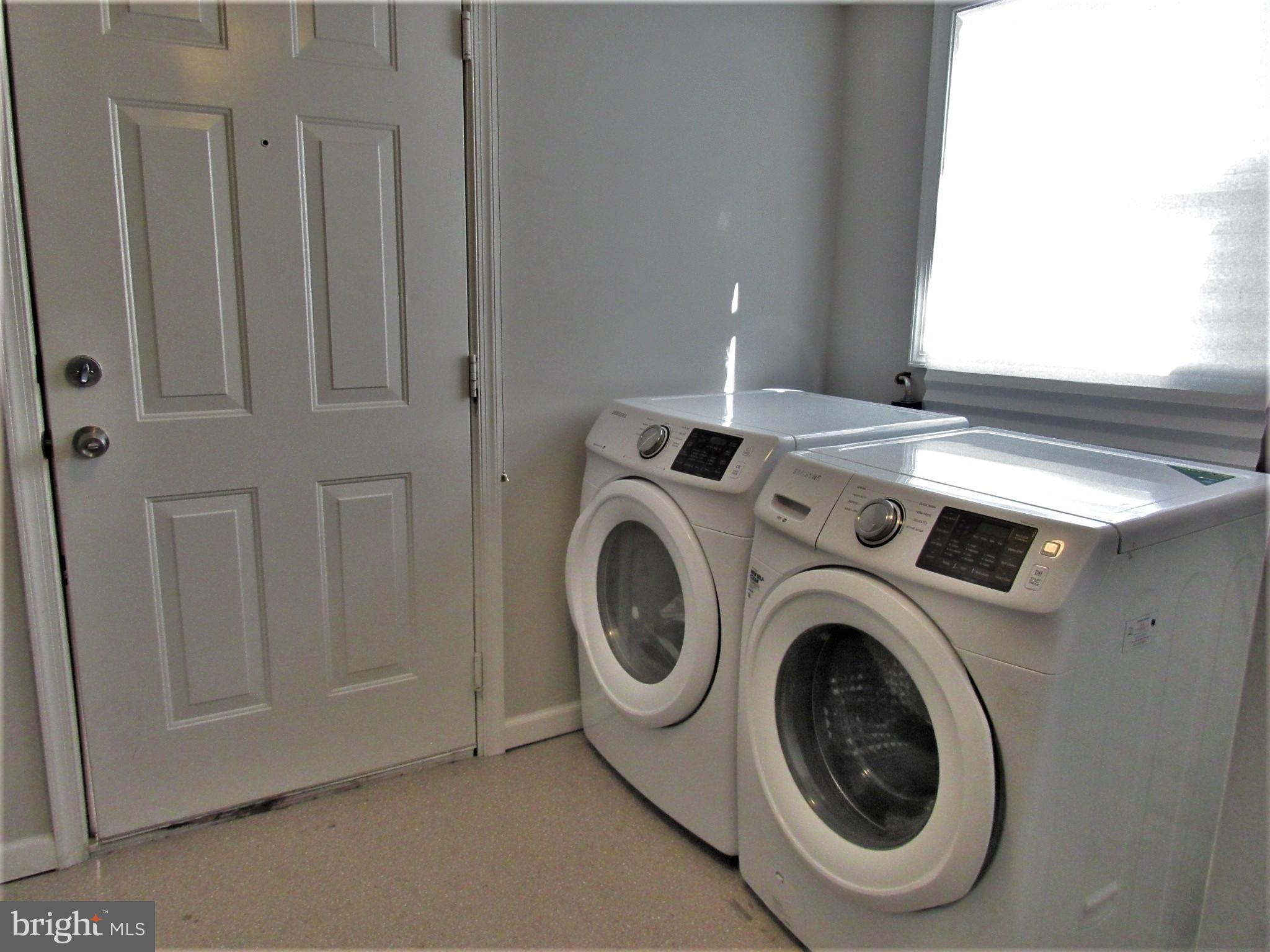 STRAWBERRY HILL - Residential Lease