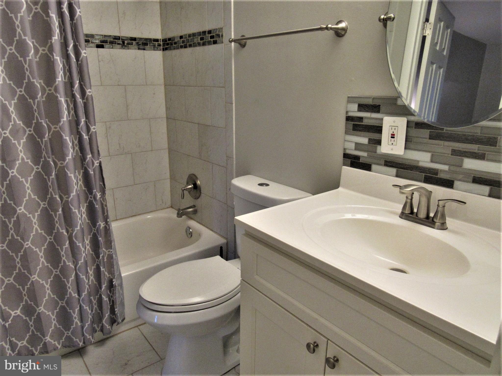 STRAWBERRY HILL - Residential Lease