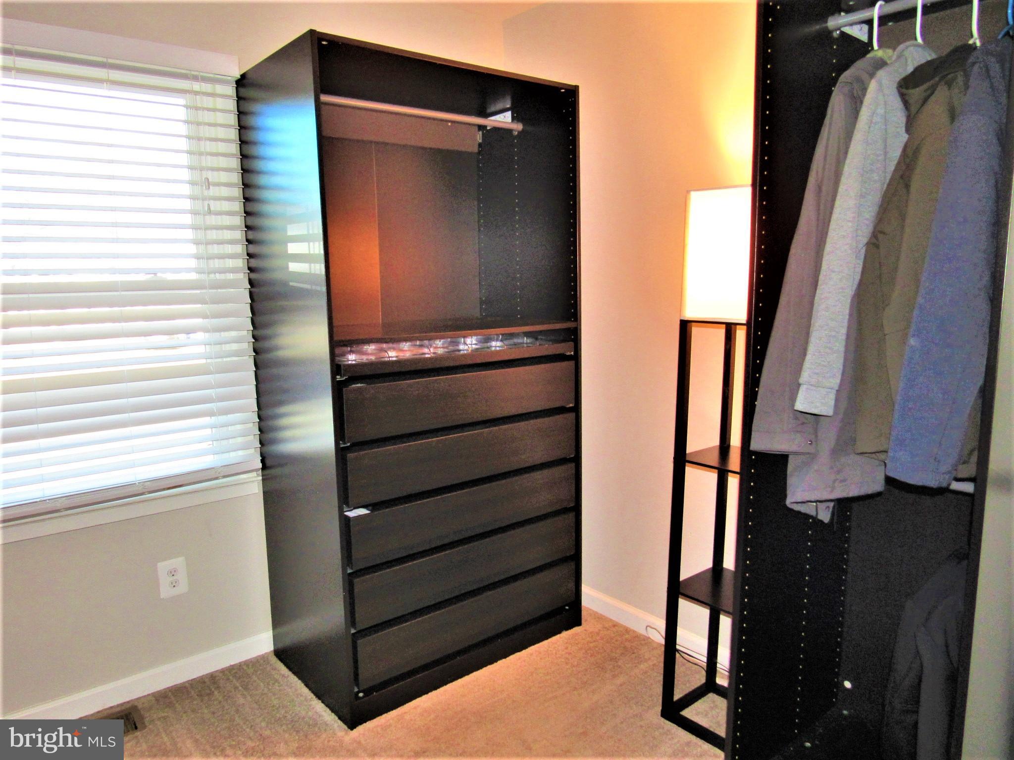 STRAWBERRY HILL - Residential Lease