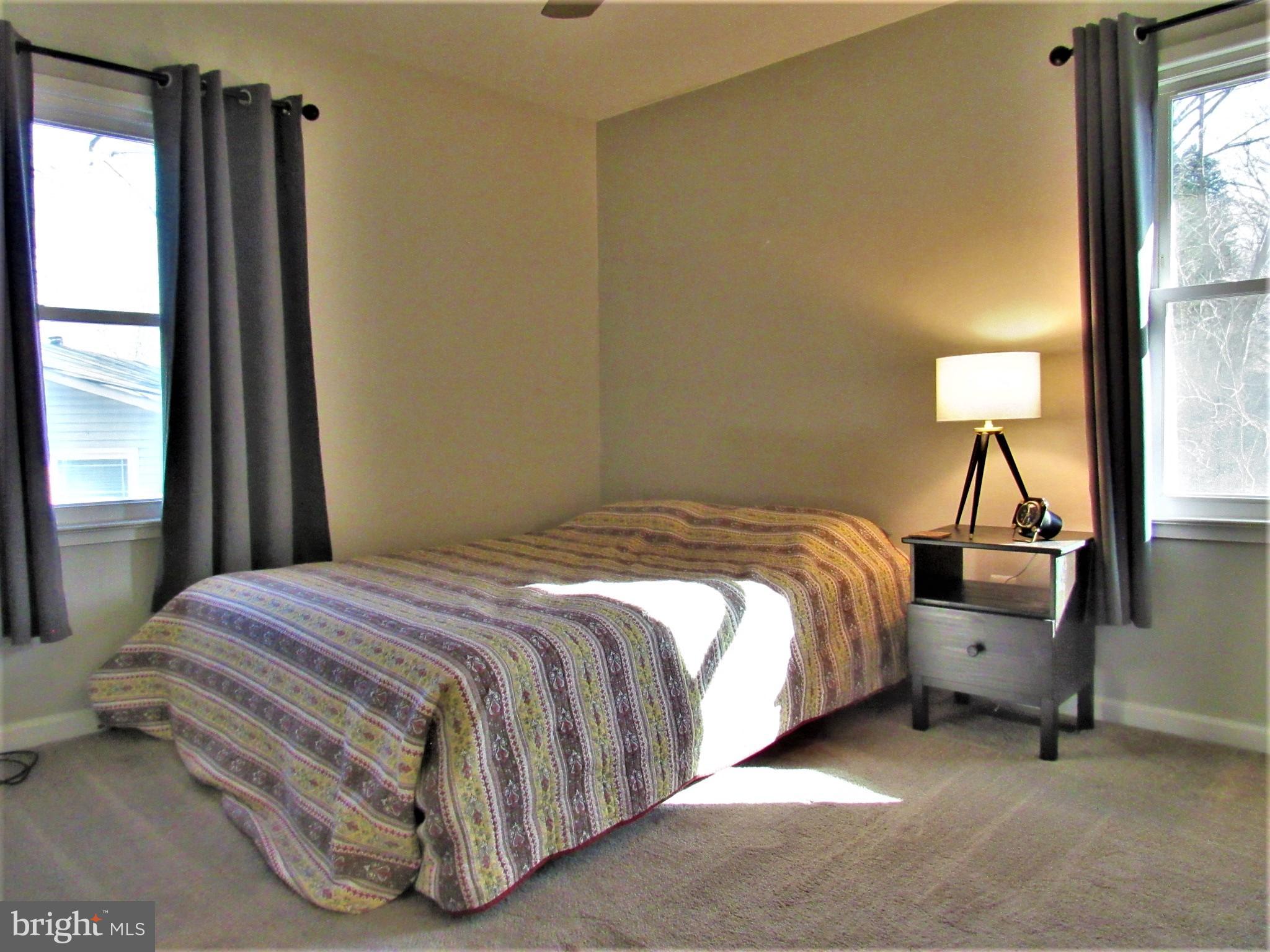 STRAWBERRY HILL - Residential Lease