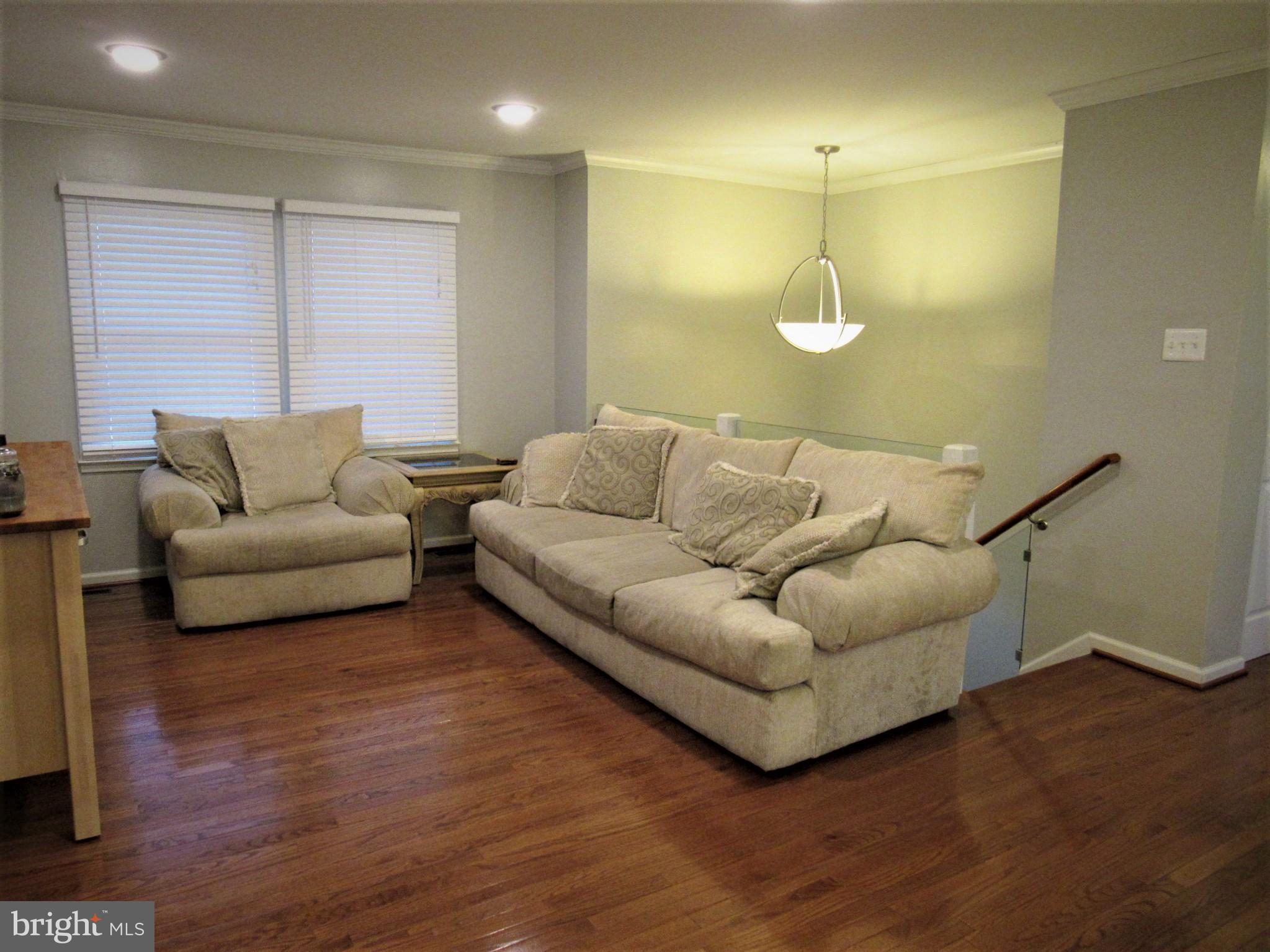 STRAWBERRY HILL - Residential Lease