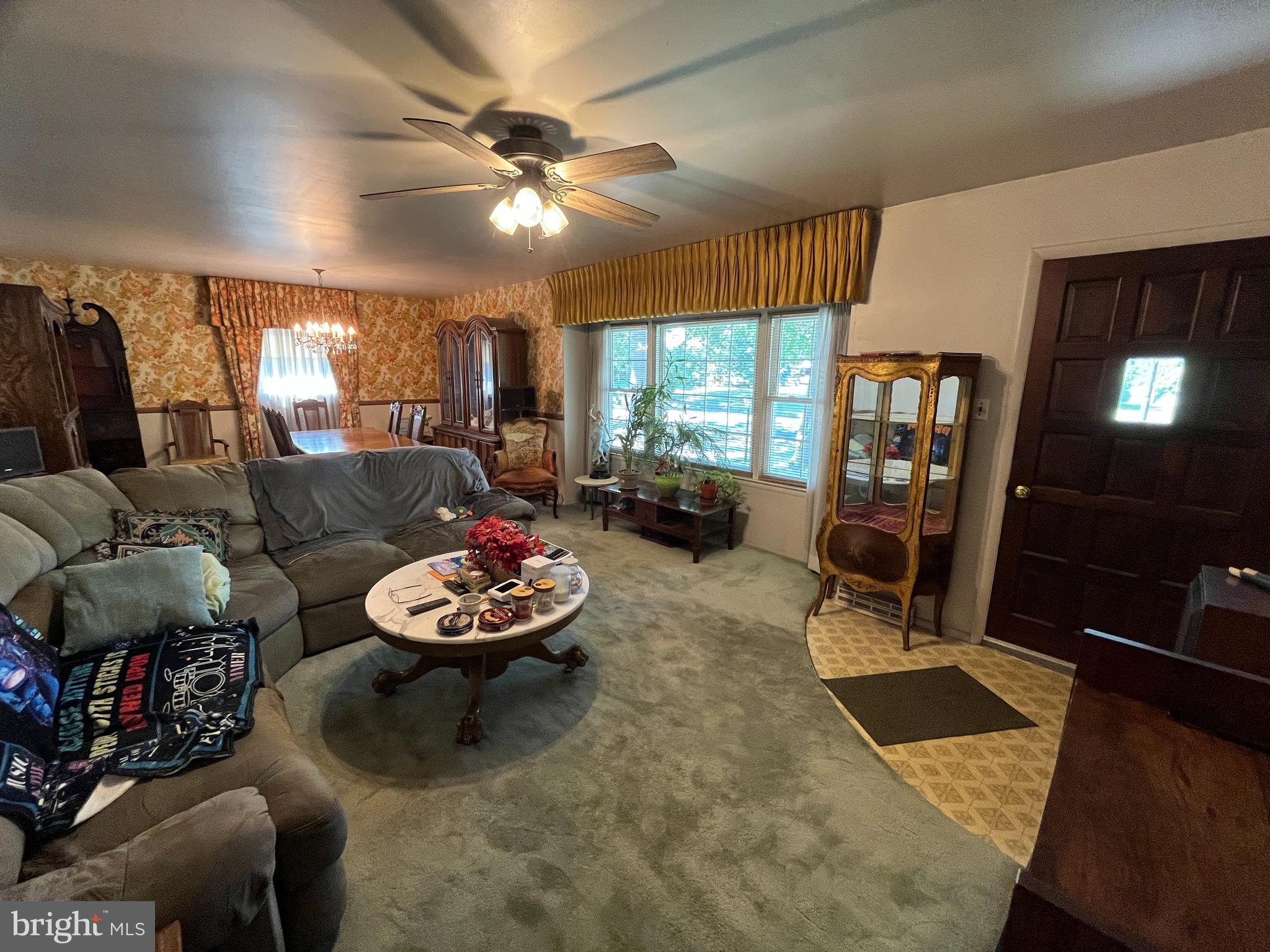 606 HAMILTON DRIVE