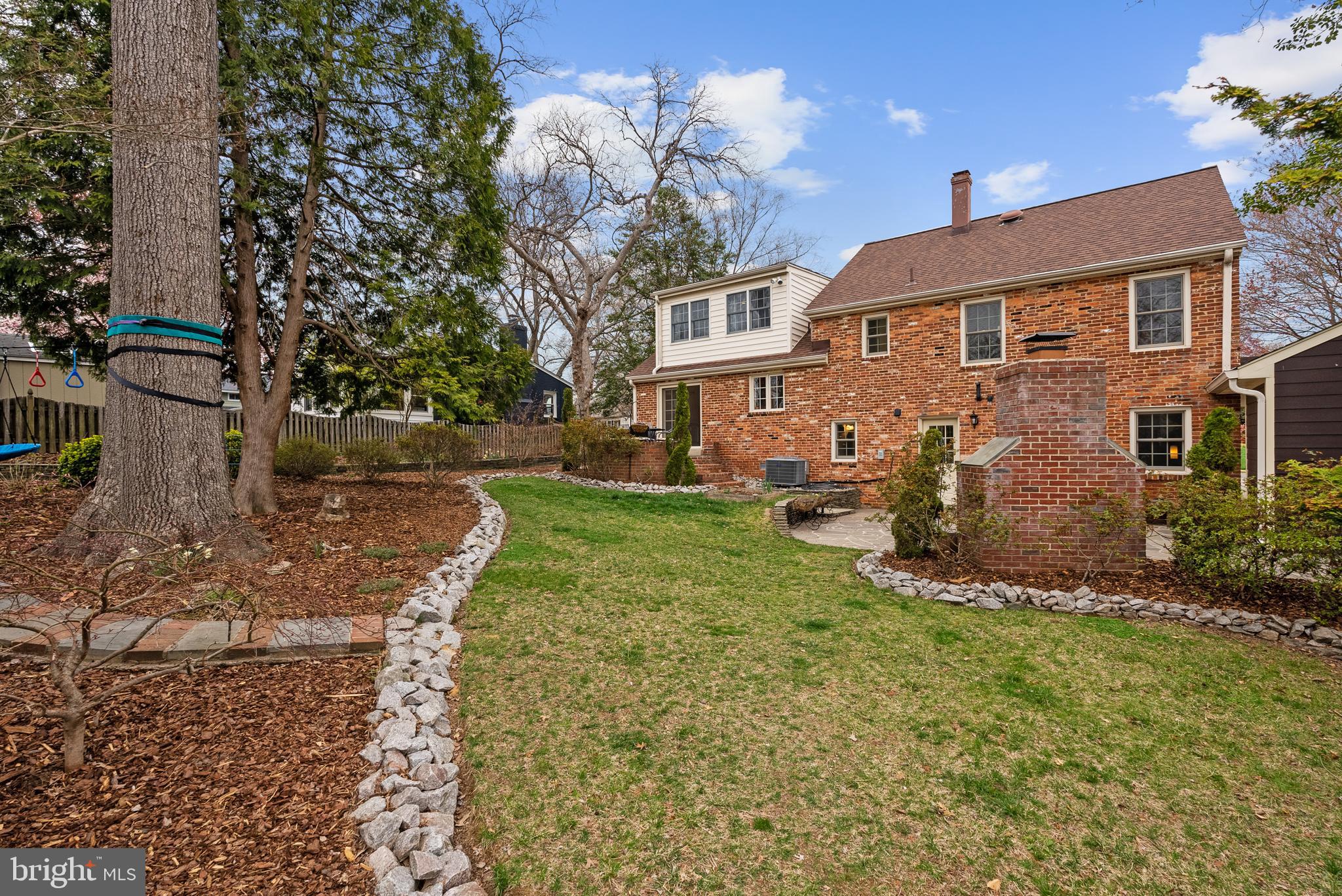 WAYNEWOOD - Residential