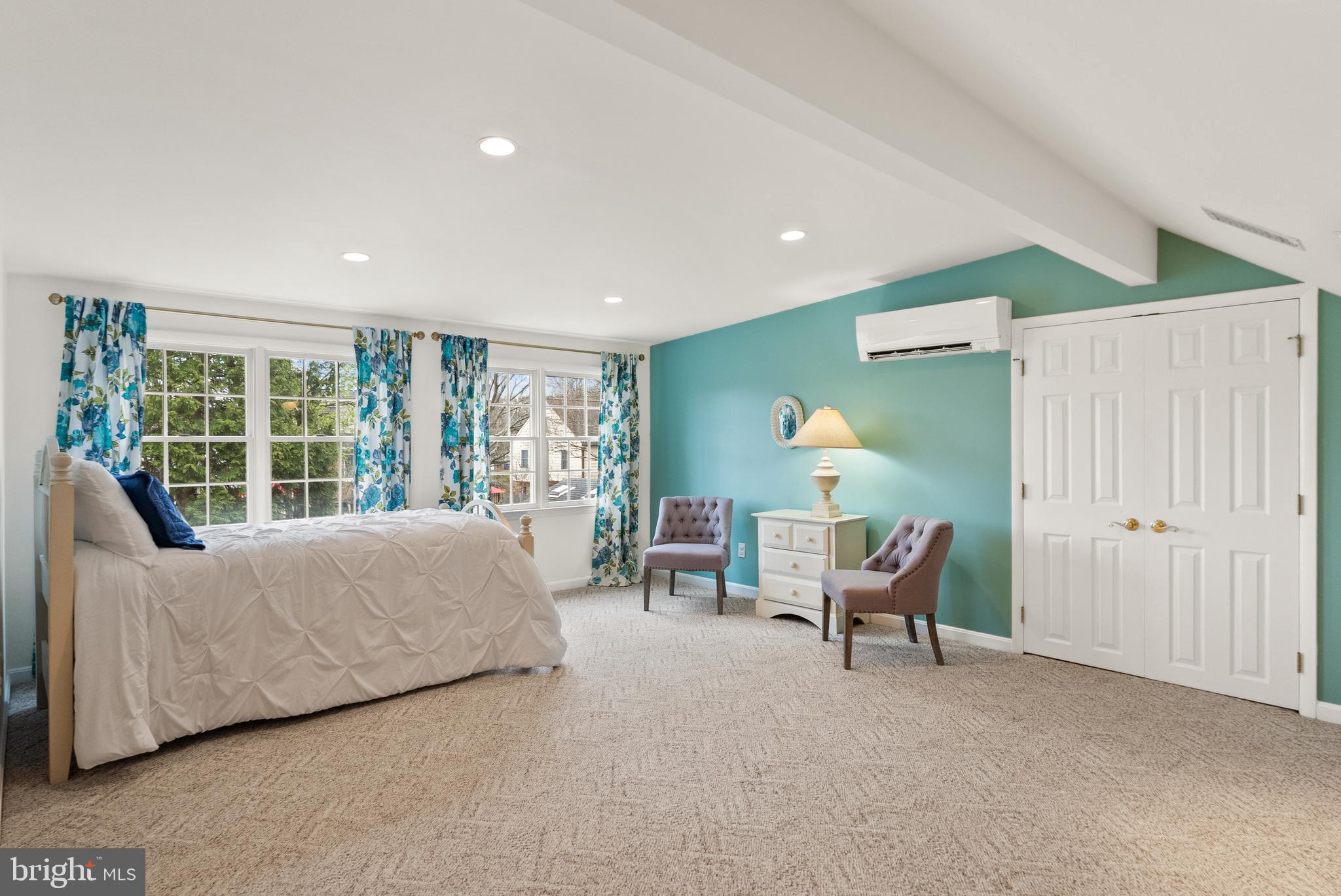 WAYNEWOOD - Residential